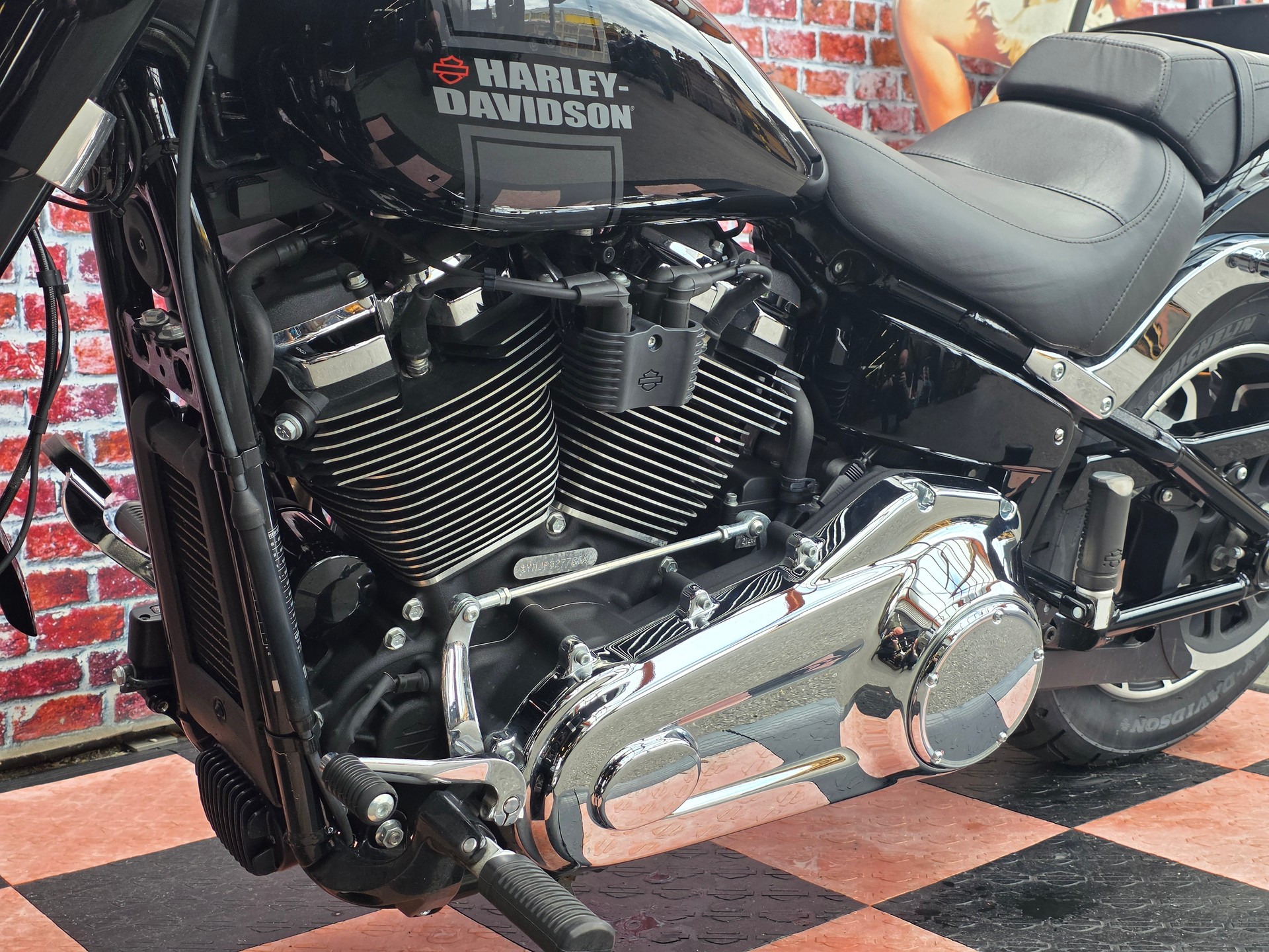 HARLEY-DAVIDSON FLSB SPORT GLIDE 107-image-7