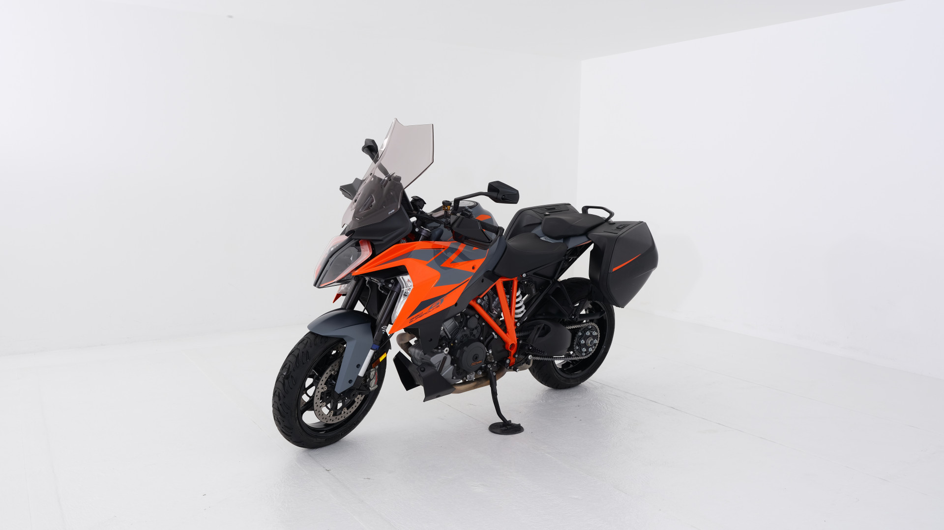 KTM 1290 Super Duke GT-image-5