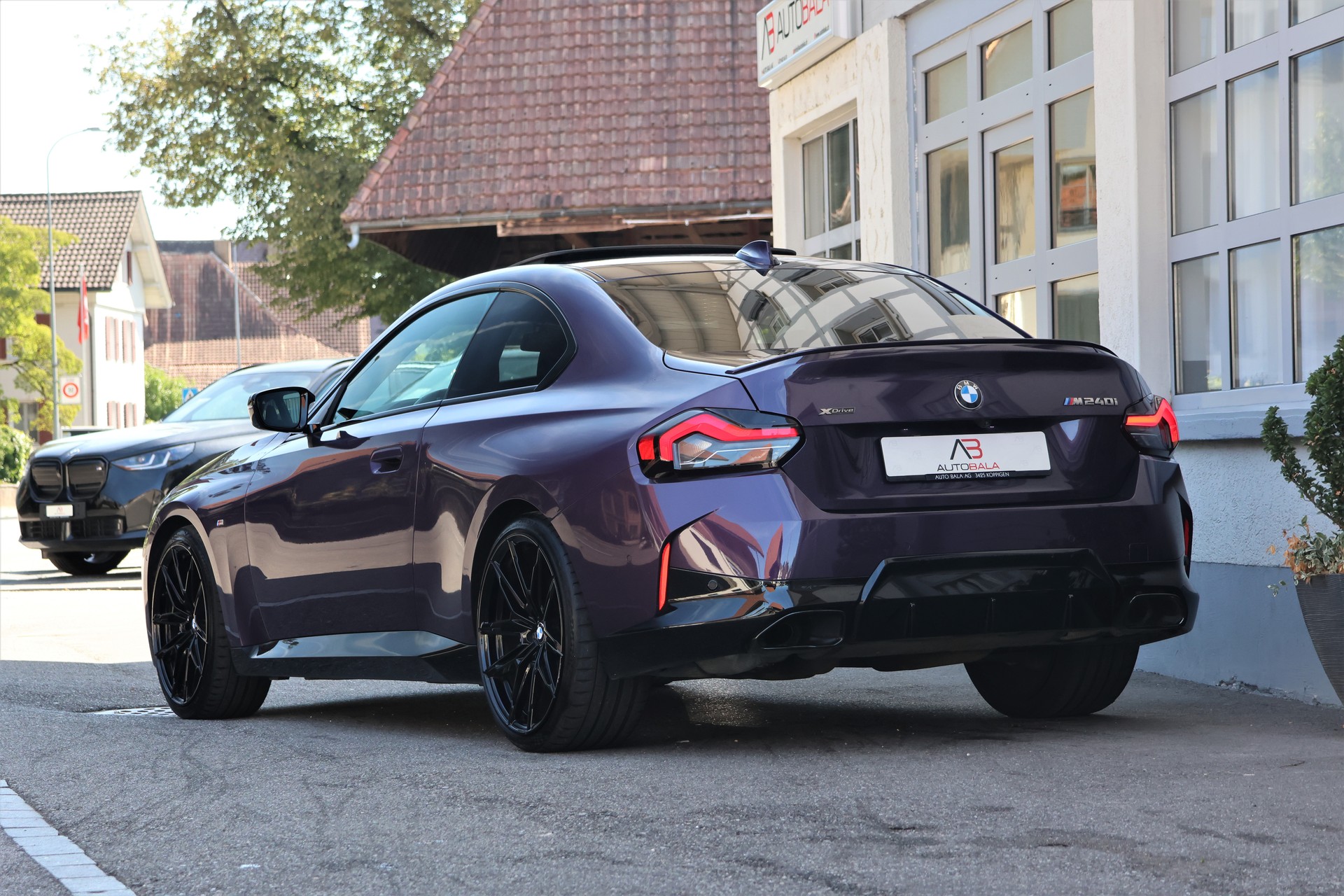 BMW M240i xDrive Steptronic *Tundernight*-showroom-element-2