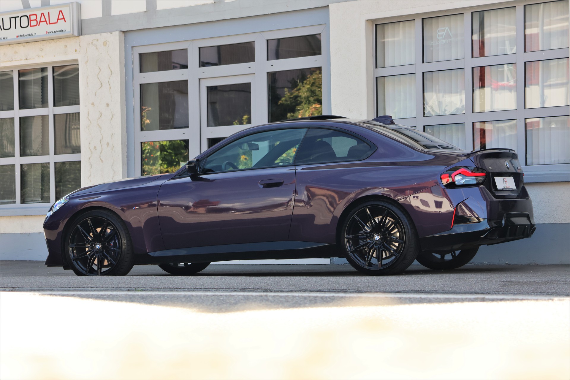 BMW M240i xDrive Steptronic *Tundernight*-showroom-element-3