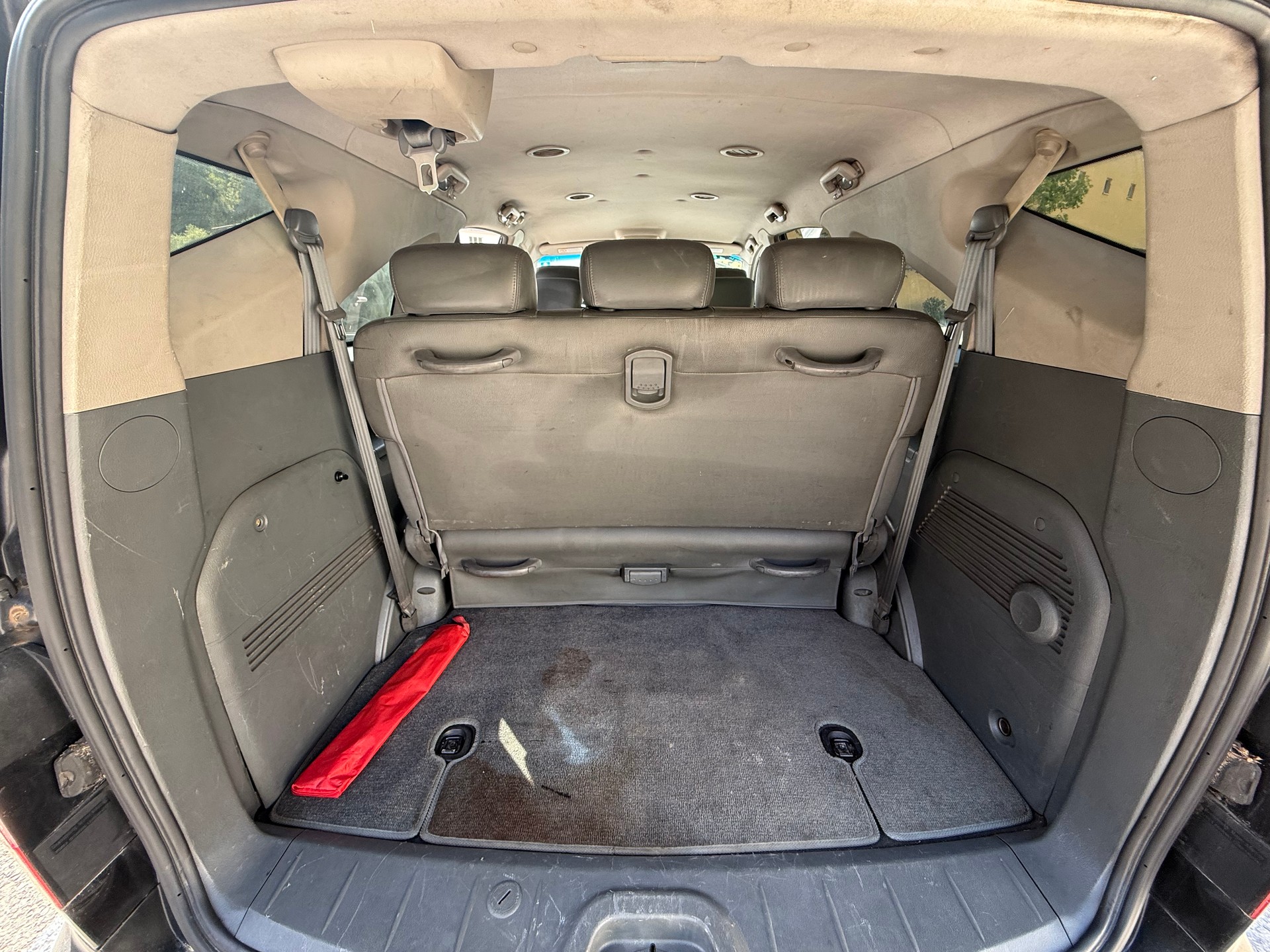 KGM-SsangYong Rodius SV 270 Xdi 4WD Automatic-image-11