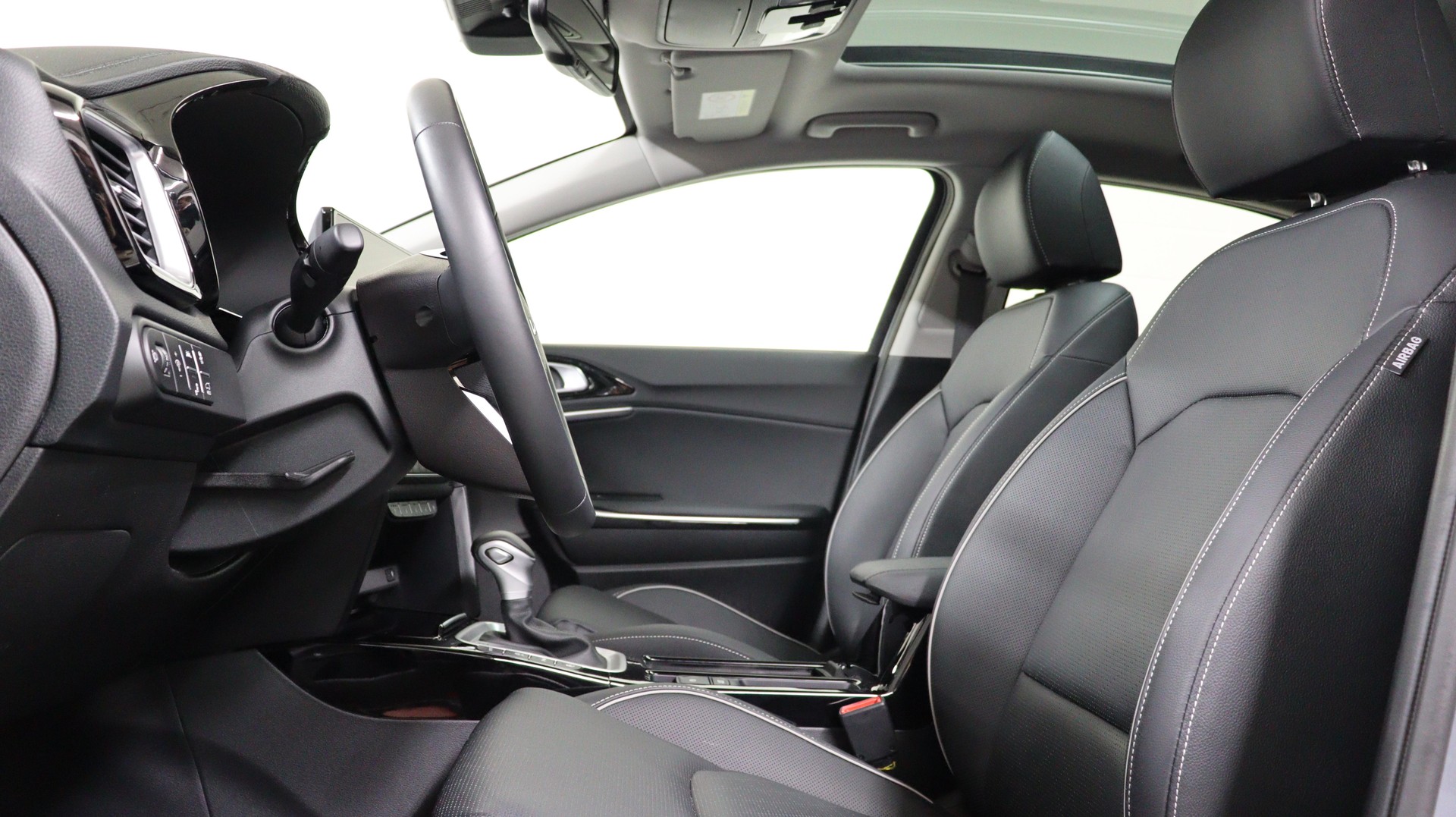 KIA XCeed 1.6 T-GDi Style-showroom-element-2