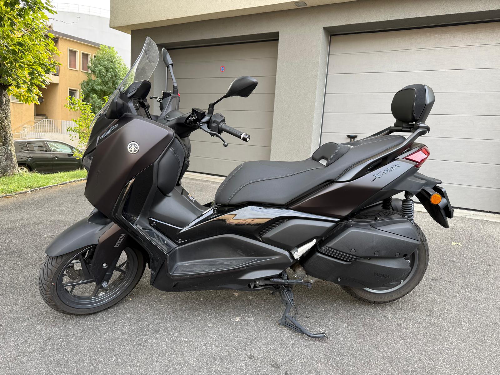 YAMAHA X-Max 300 Tech Max-image-2