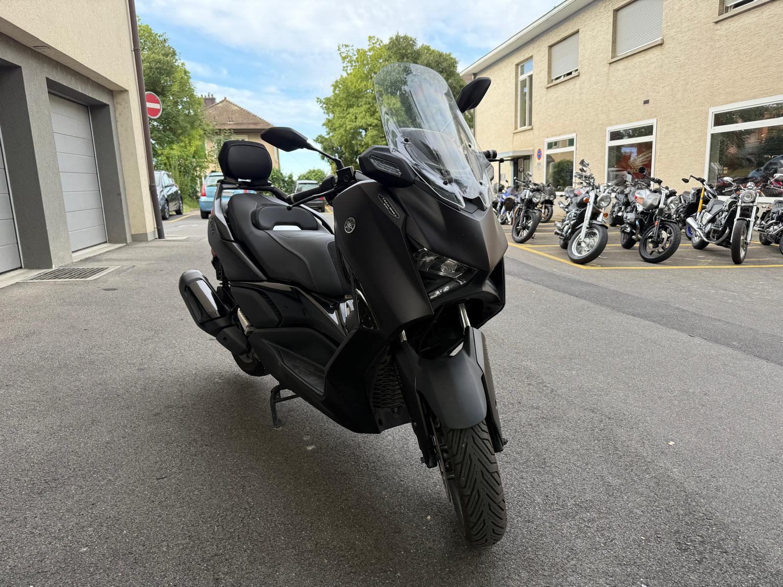 YAMAHA X-Max 300 Tech Max-image-1
