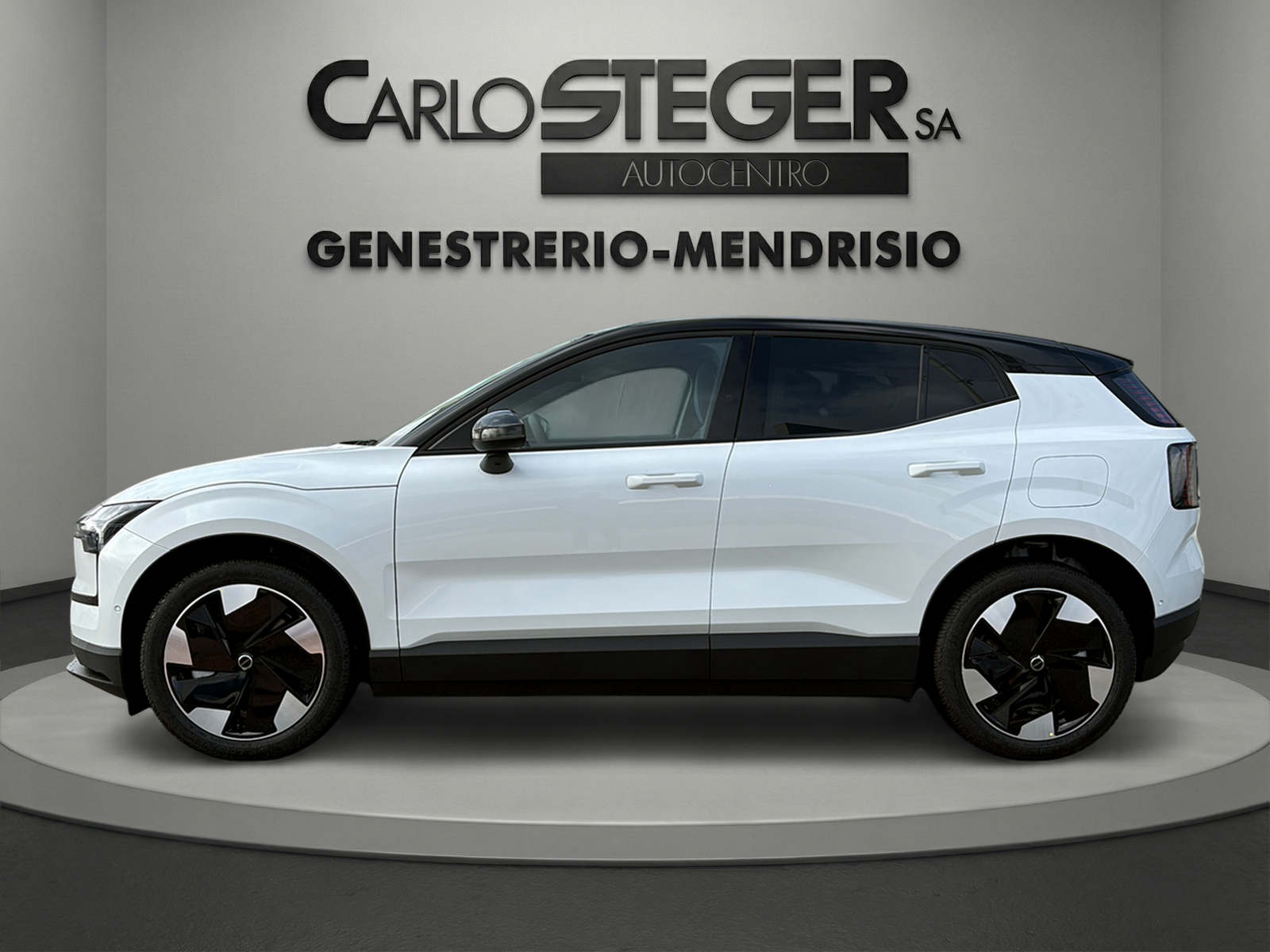 VOLVO EX30 P8 69 kWh AWD Ultra-showroom-element-3