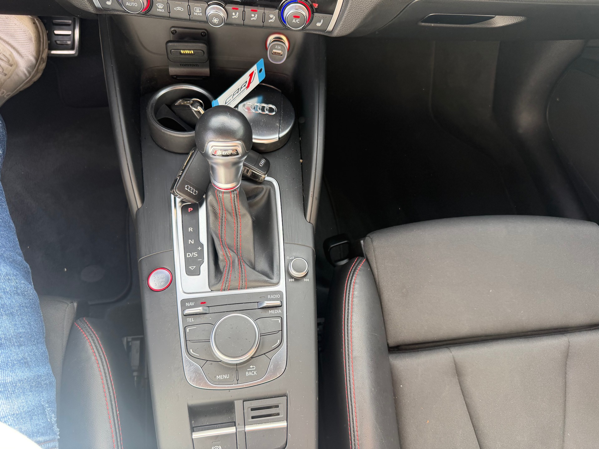 AUDI S3 Sportback 2.0 TFSI quattro-image-12