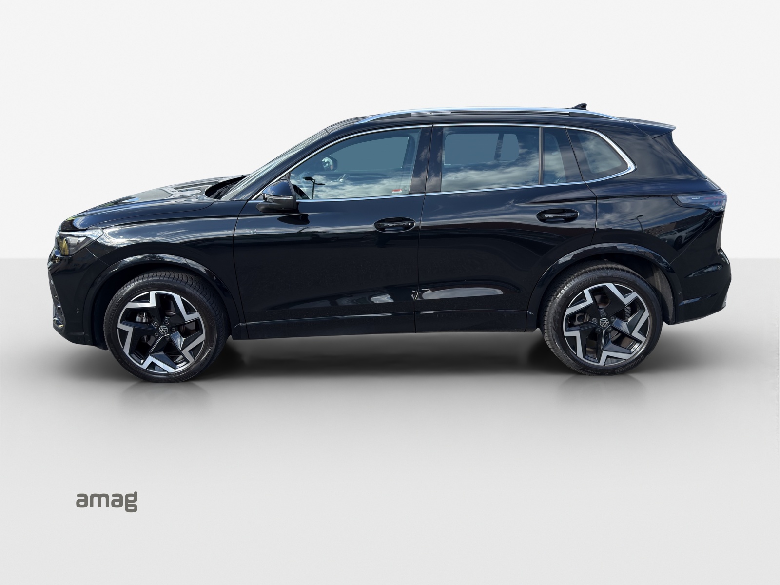VW Tiguan 2.0 TSI DSG R-Line 4Motion-showroom-element-1
