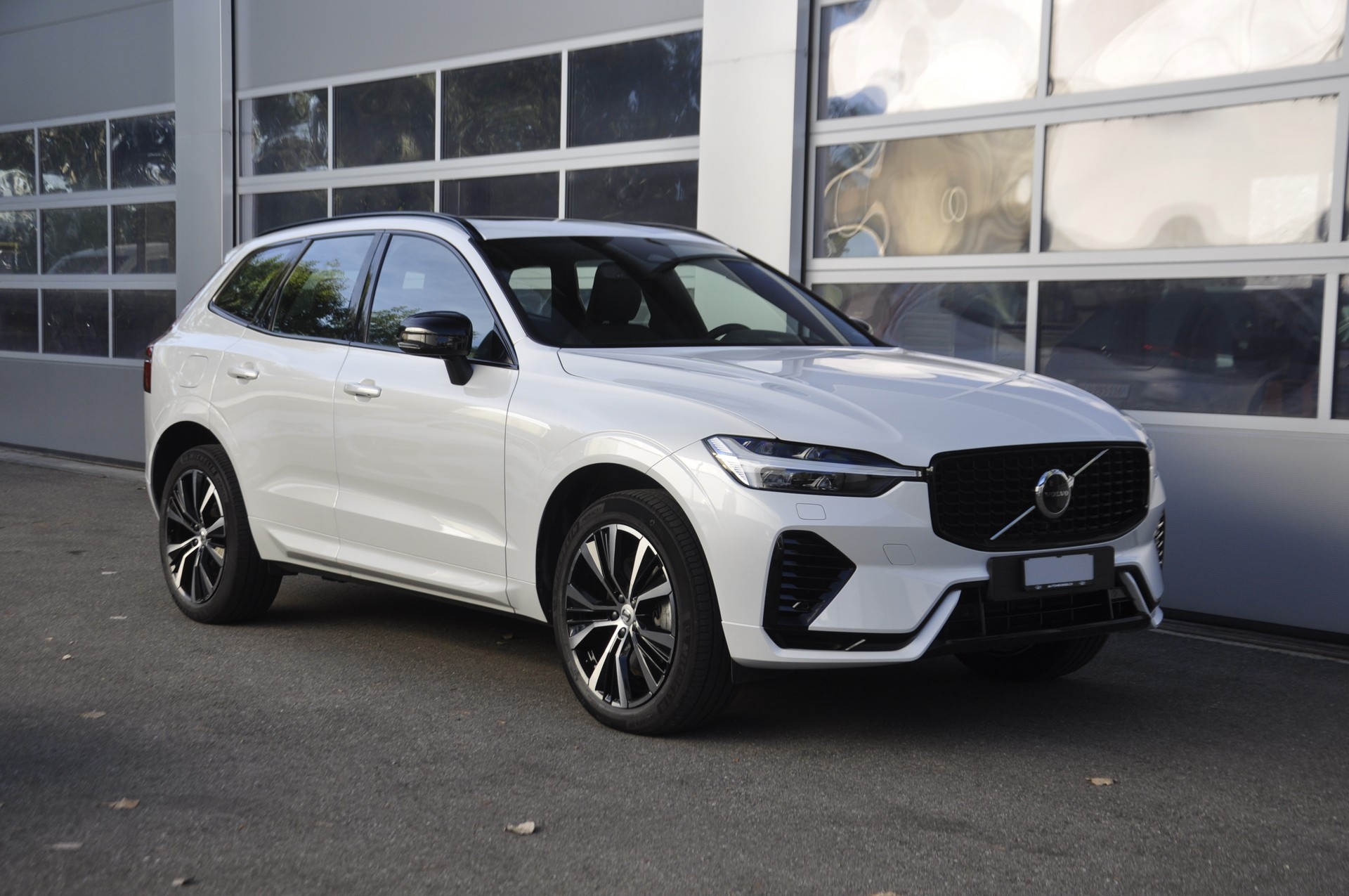 VOLVO XC60 T6 eAWD PluginHybrid Ultimate Dark Geartronic