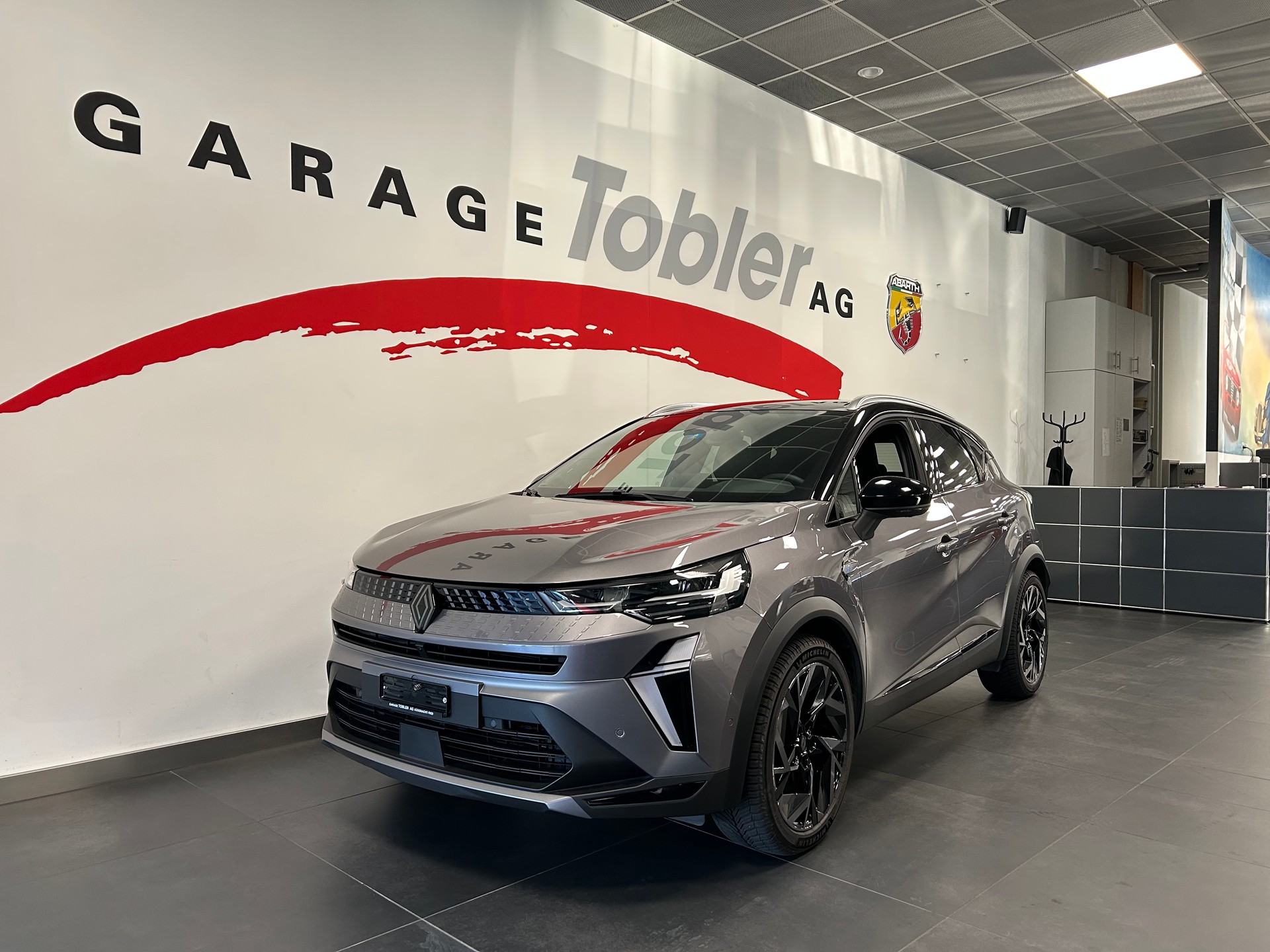 RENAULT Captur 1.6 E-Tech 145 Esprit Alpine DHT-showroom-element-1