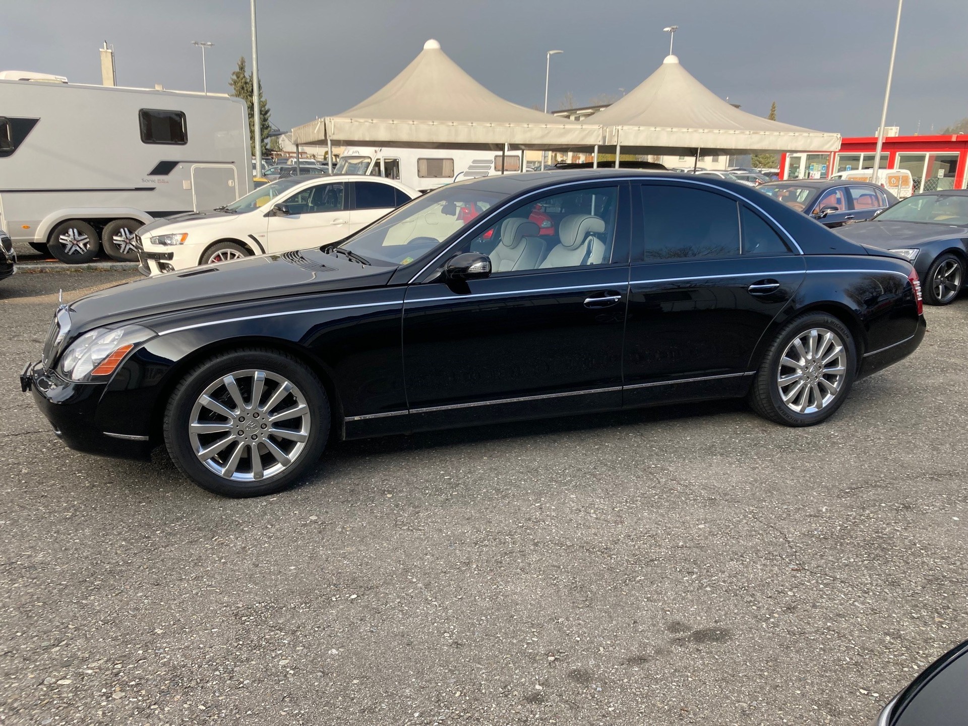 MAYBACH 57 S-showroom-element-2