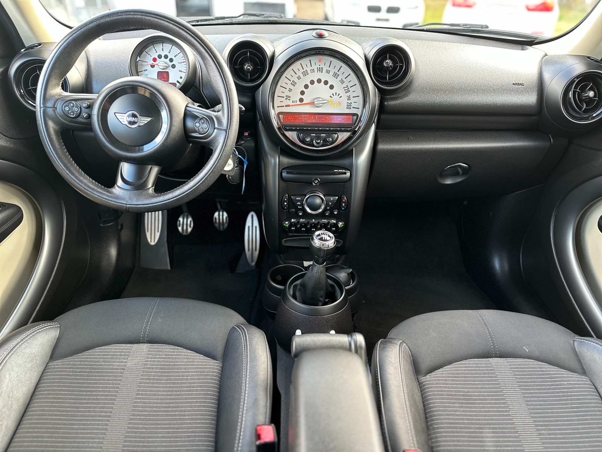 MINI Countryman Cooper S ALL4-image-6