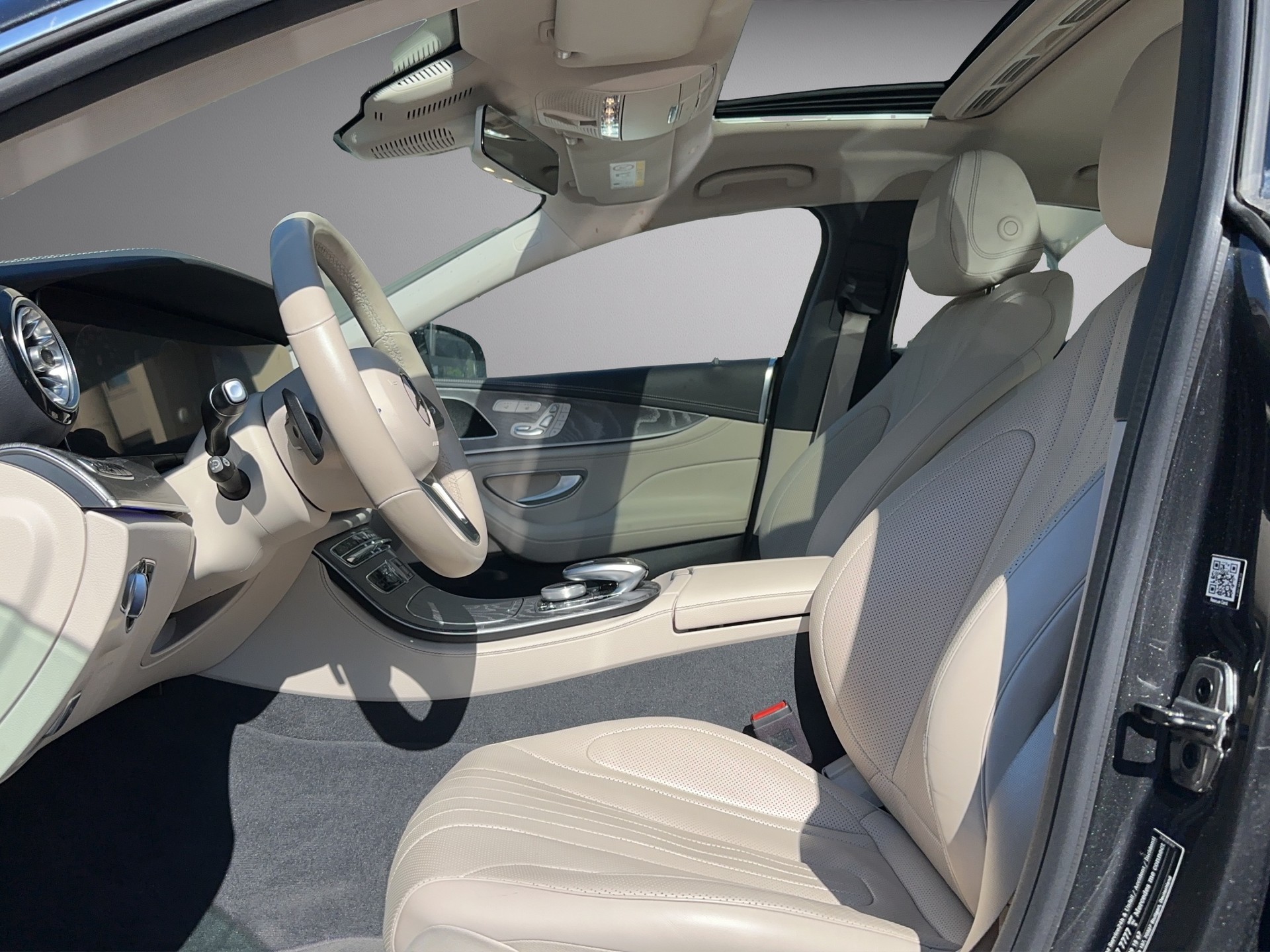 MERCEDES-BENZ CLS 450 4Matic AMG Line 9G-Tronic-image-8