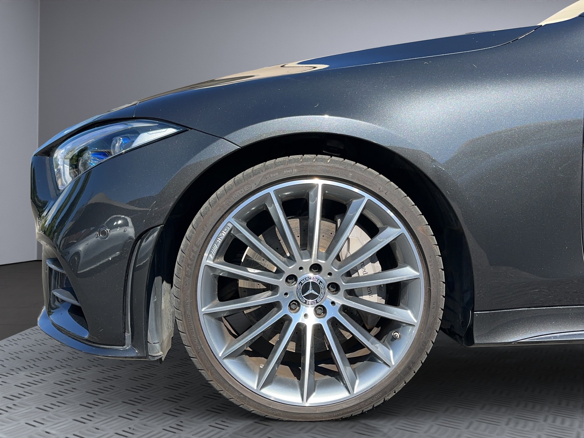 MERCEDES-BENZ CLS 450 4Matic AMG Line 9G-Tronic-image-17