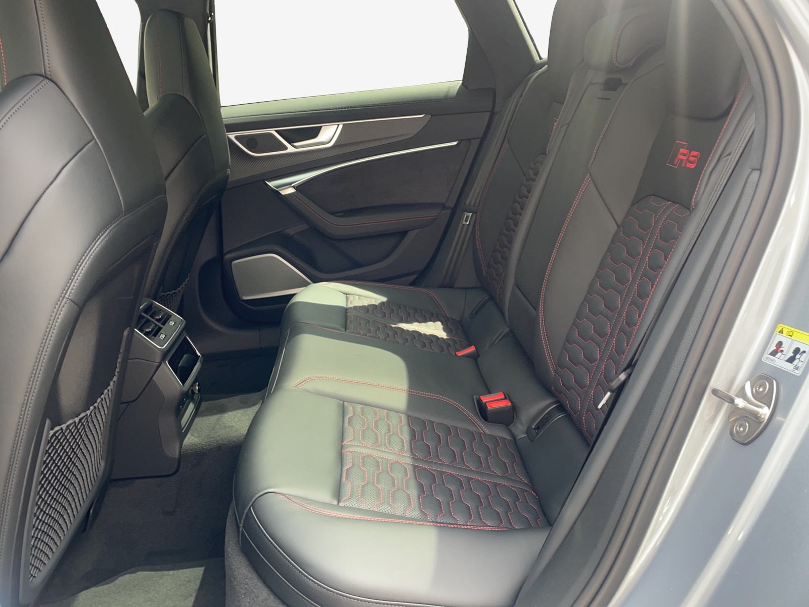 AUDI RS6 Avant 4.0 TFSI V8 Performance quattro-image-8