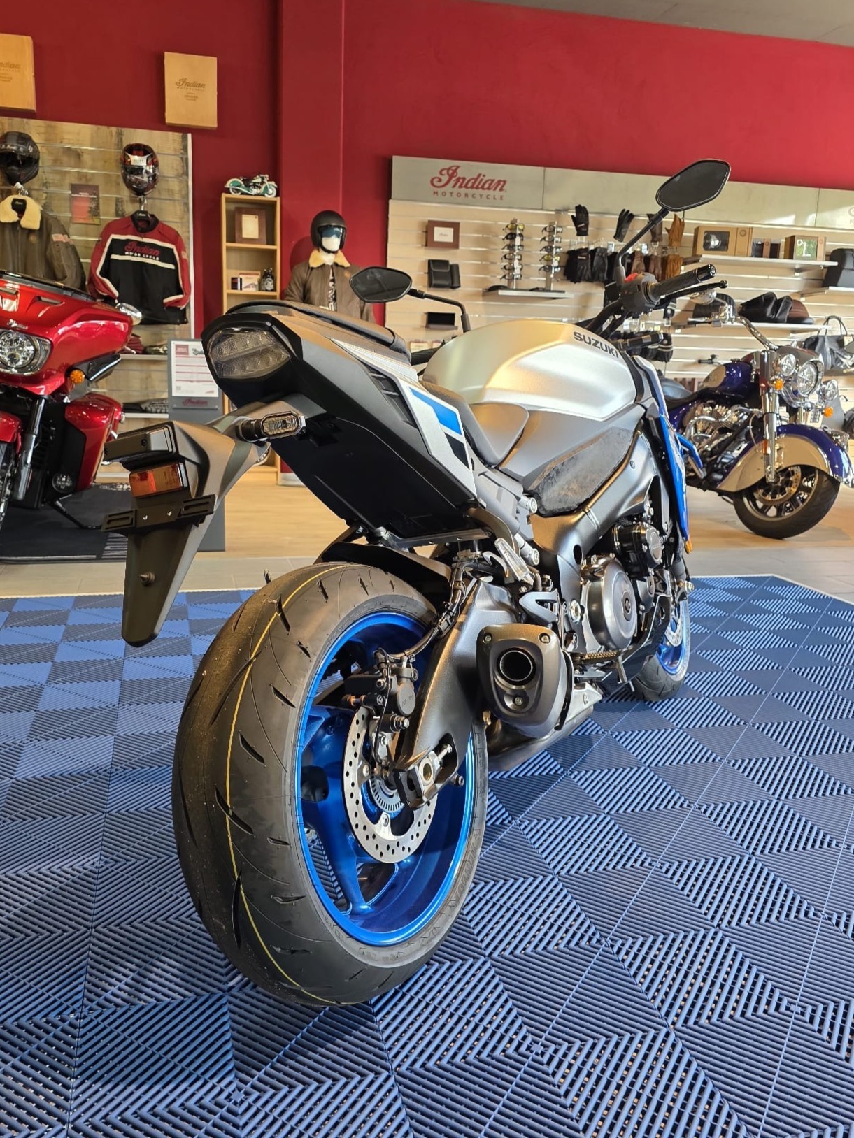 SUZUKI GSX-S 1000-image-3
