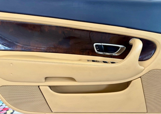 BENTLEY Continental GT 6.0-image-21