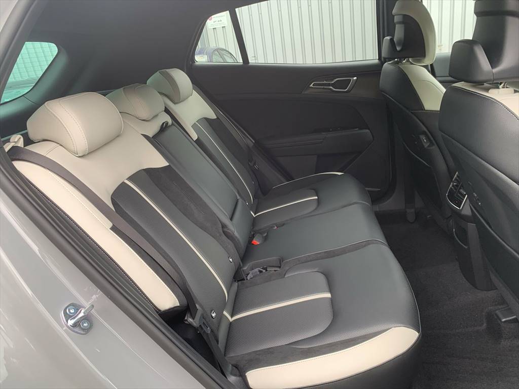 KIA Sportage 1.6 T-GDi GT-Line-image-6