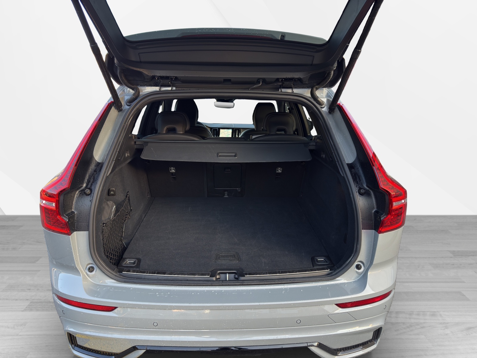 VOLVO XC60 B5 Benzin Mild Hybrid AWD Plus Dark Geartronic-image-12