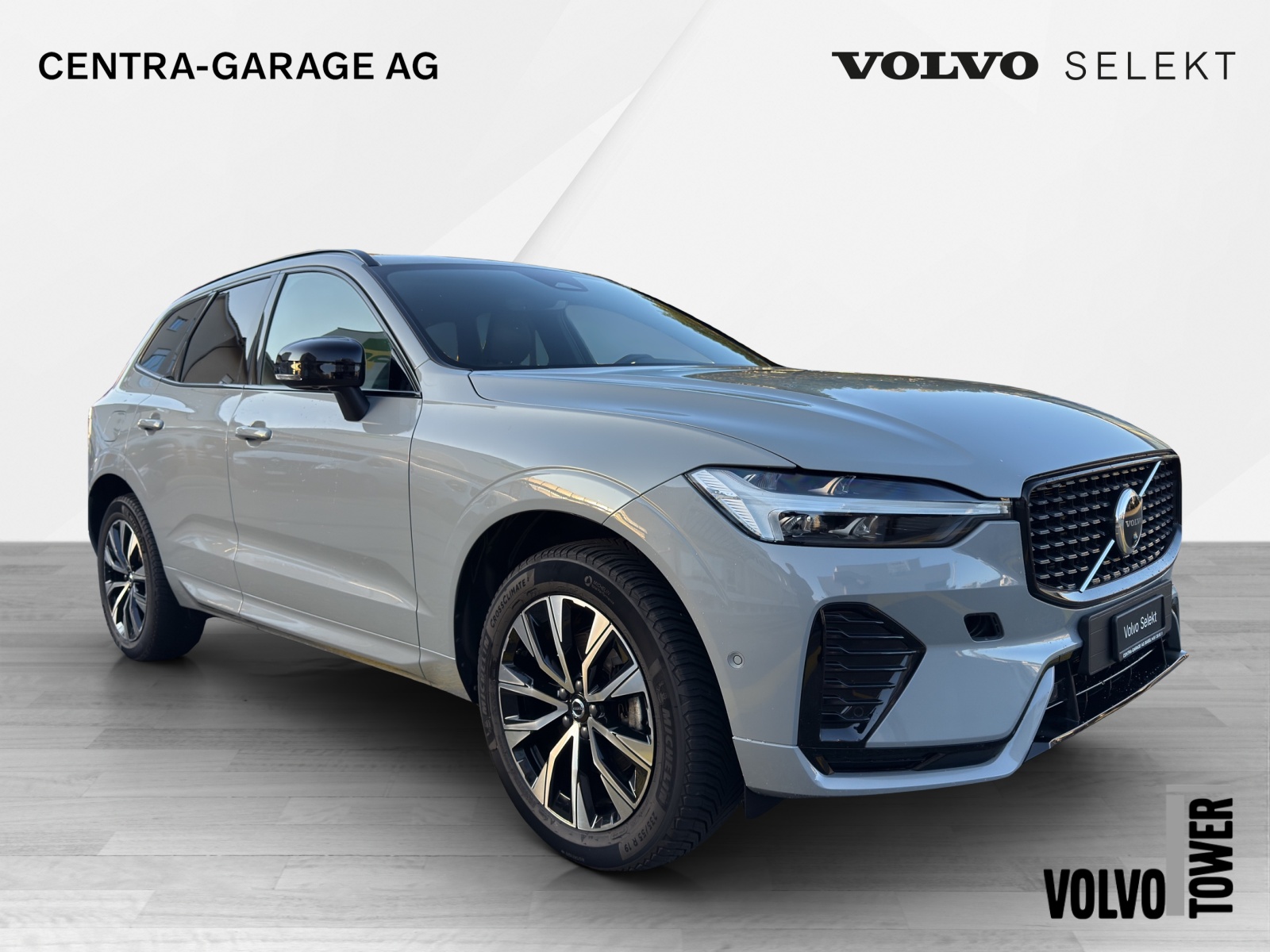 VOLVO XC60 B5 Benzin Mild Hybrid AWD Plus Dark Geartronic-showroom-element-3