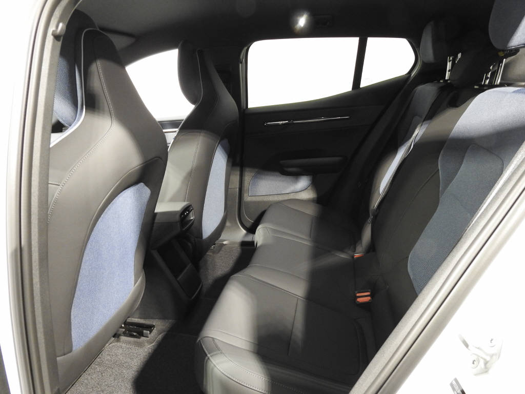 VOLVO EX 30 E60 Core-image-11