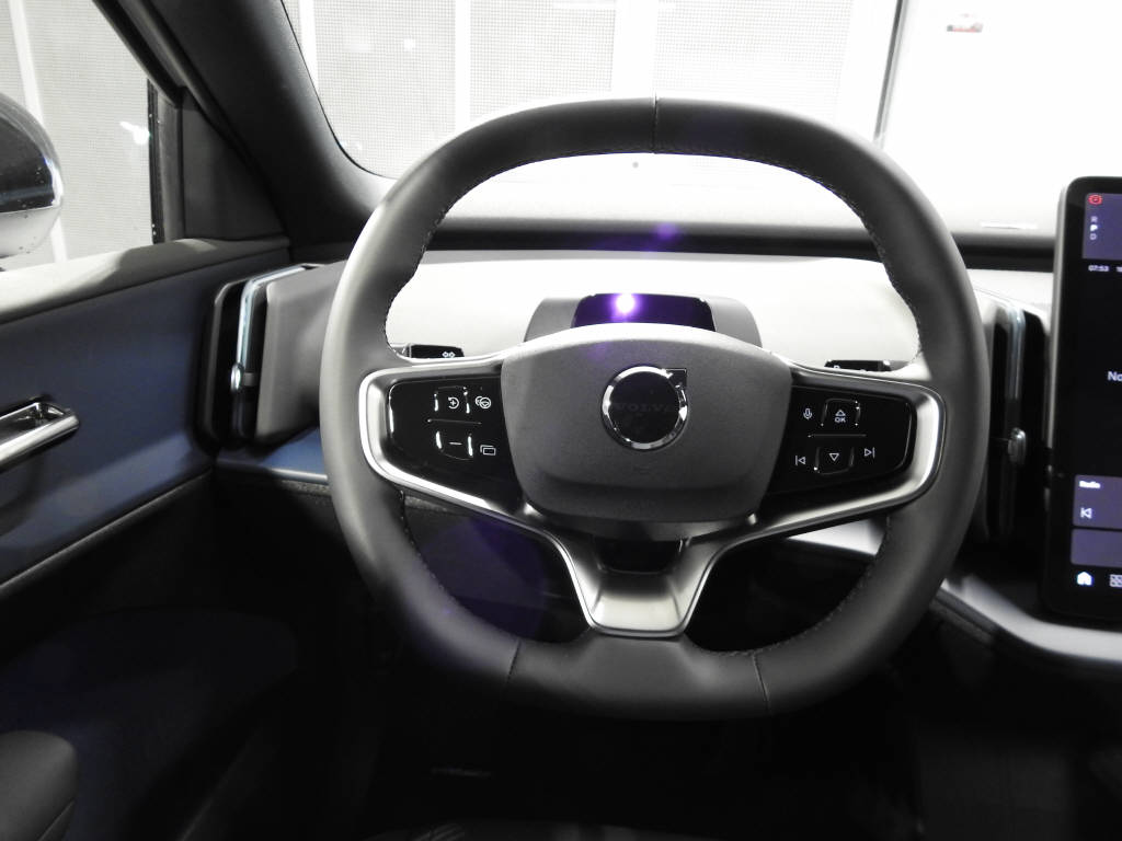 VOLVO EX 30 E60 Core-image-7