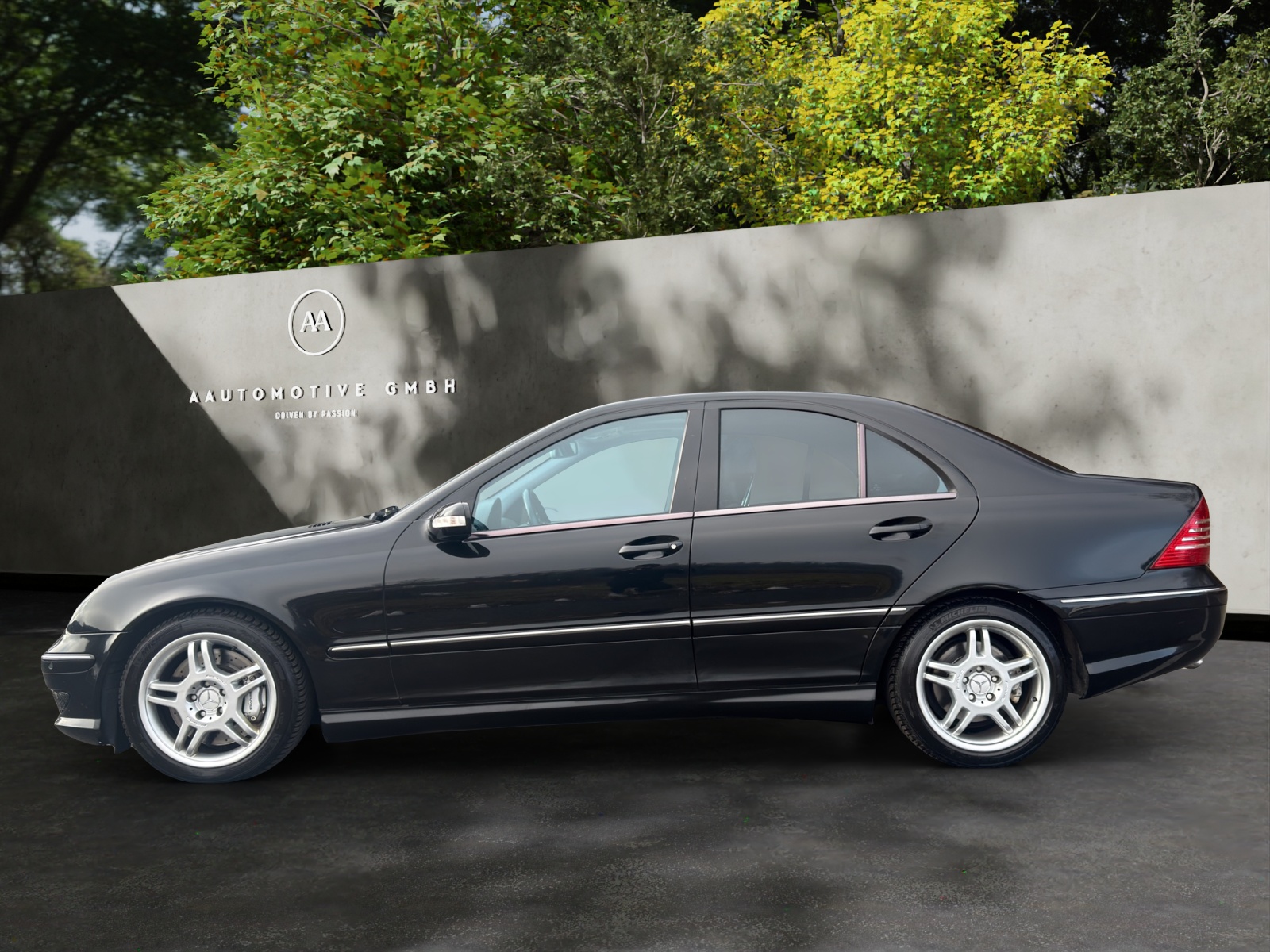 MERCEDES-BENZ C30 AMG CDI-showroom-element-2