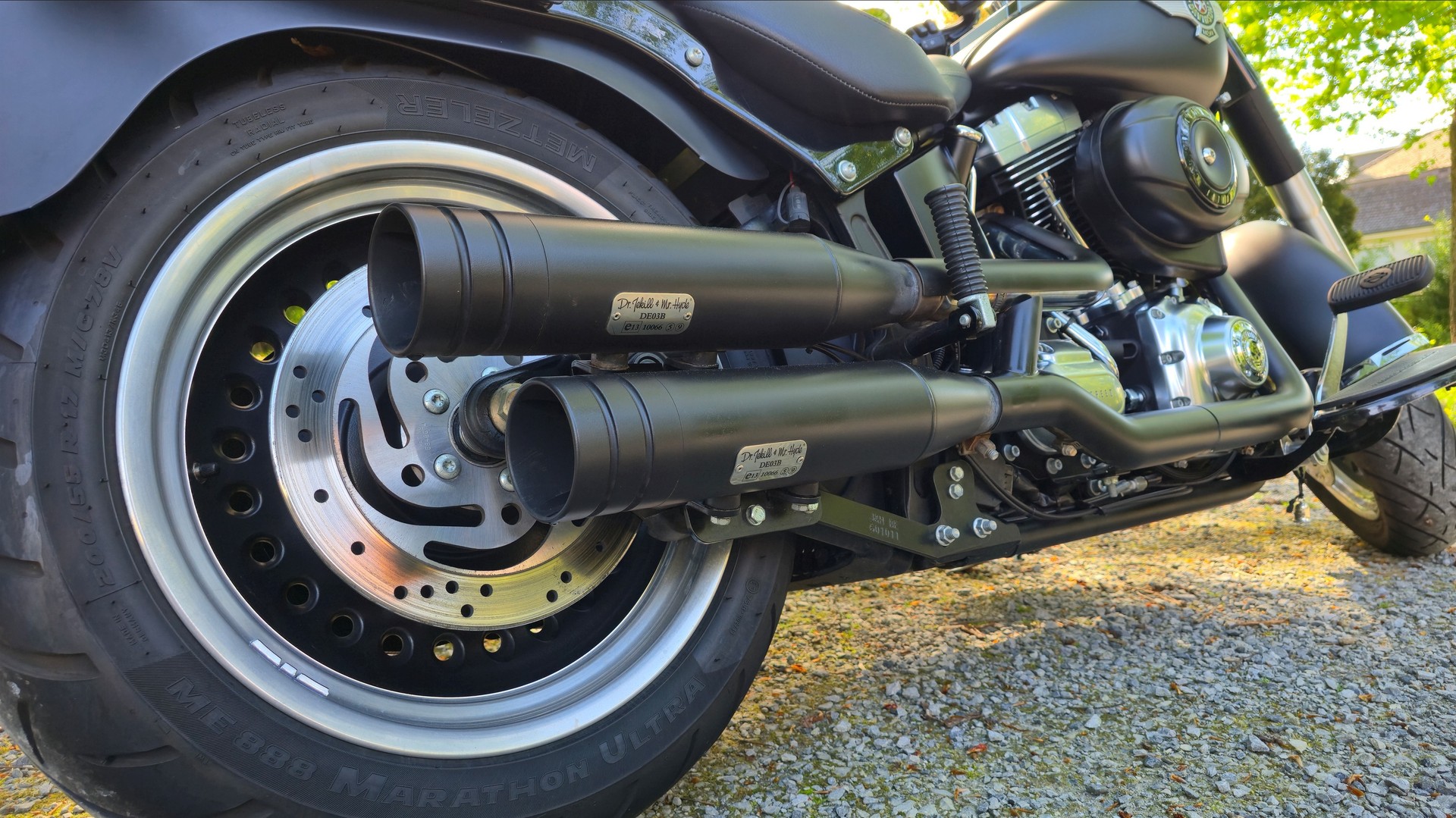HARLEY-DAVIDSON FLSTFB Fat Boy Special mit Jekyll & Hyde Auspuffanlage-image-8