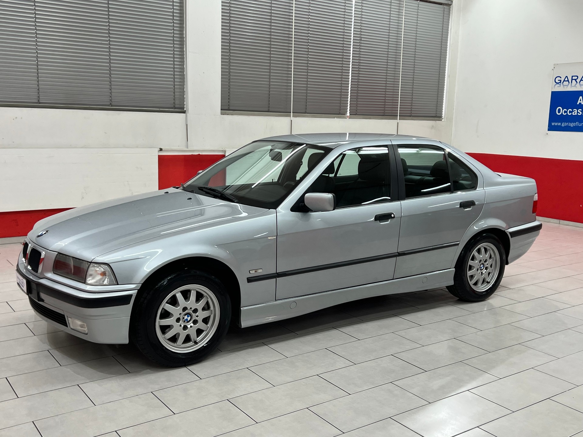 BMW 320i A Exclusiv Edition