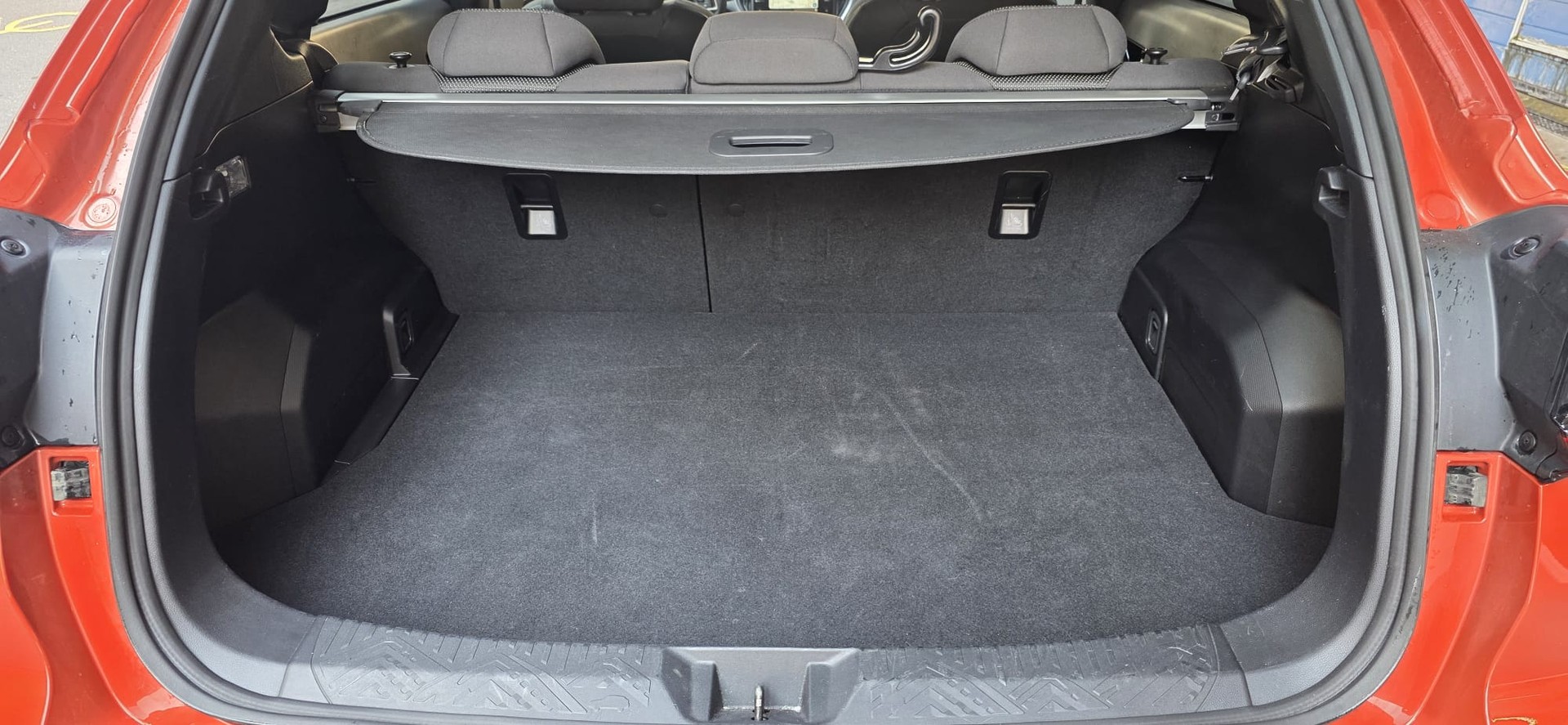 SUBARU Crosstrek 2.0 e-Boxer Swiss Plus AWD Lineartronic-image-16
