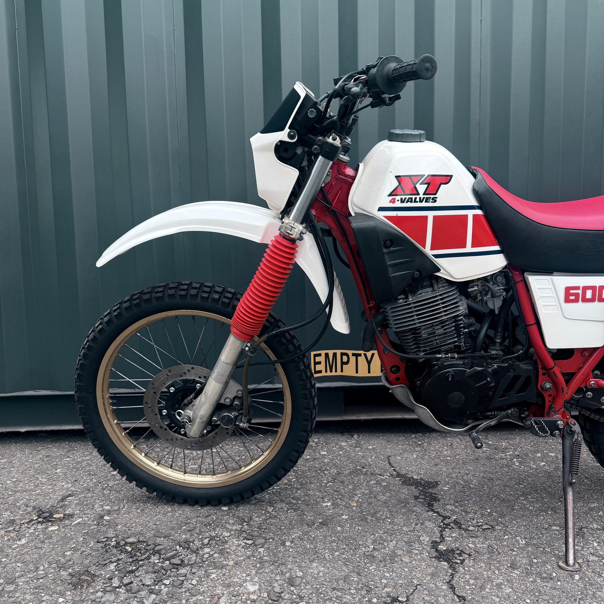 YAMAHA XT 600-image-3