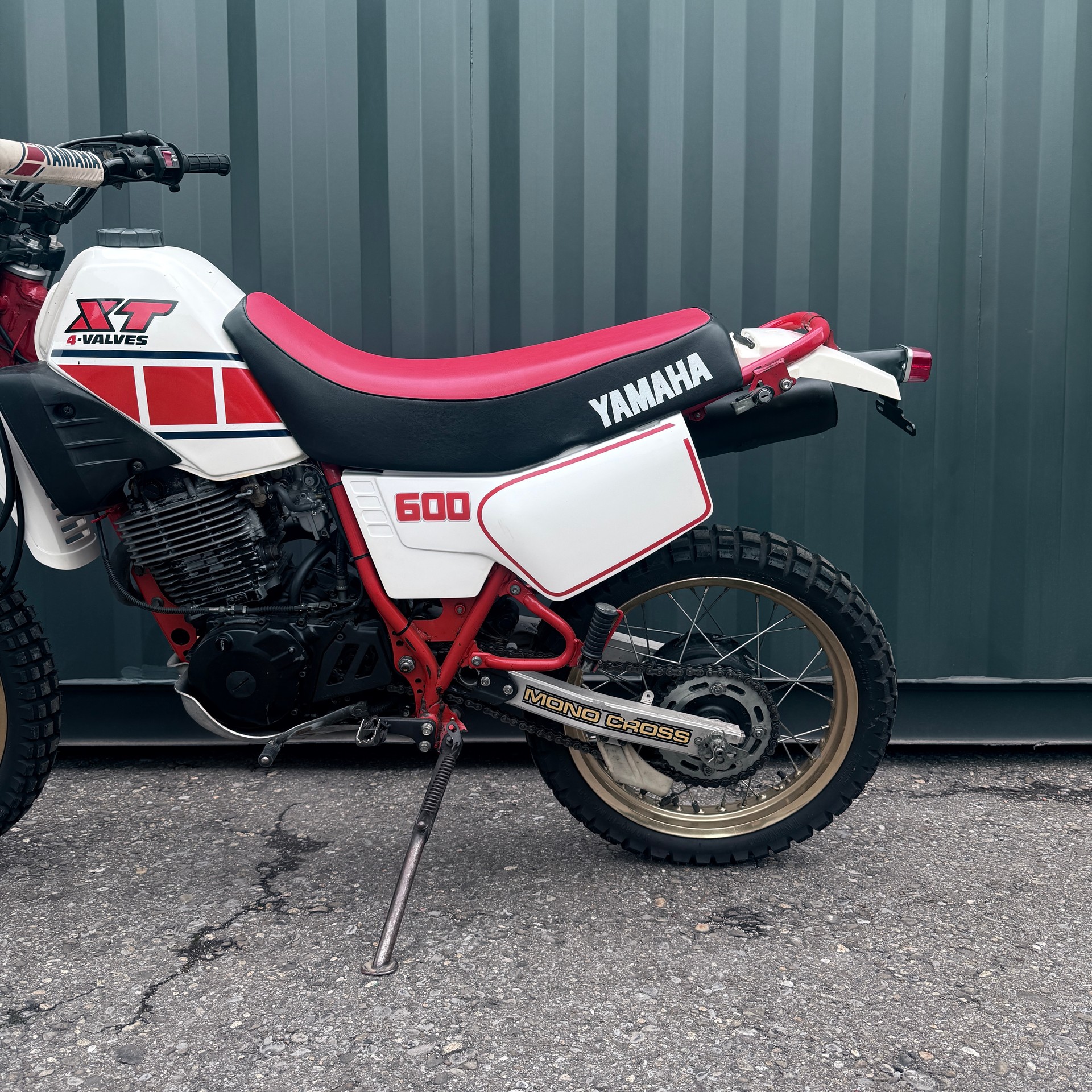 YAMAHA XT 600-image-4