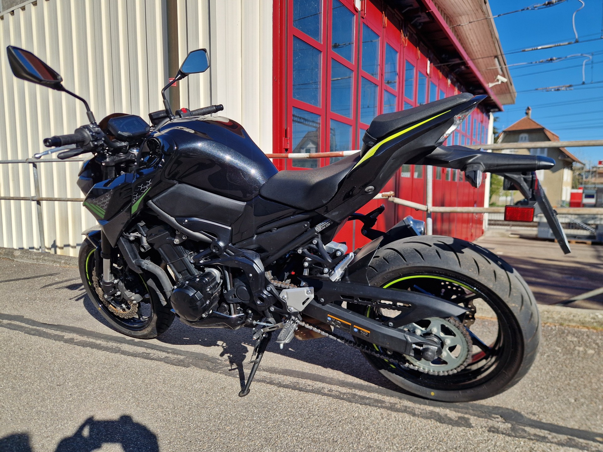 KAWASAKI Z 900 (35kW)-showroom-element-2