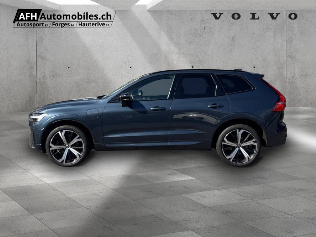 VOLVO XC60 T8 eAWD R-Design-showroom-element-3