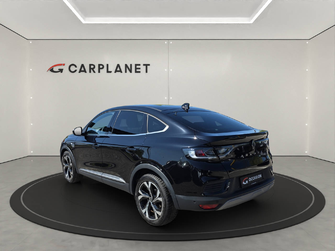 RENAULT Arkana 1.6 E-Tech techno-showroom-element-3