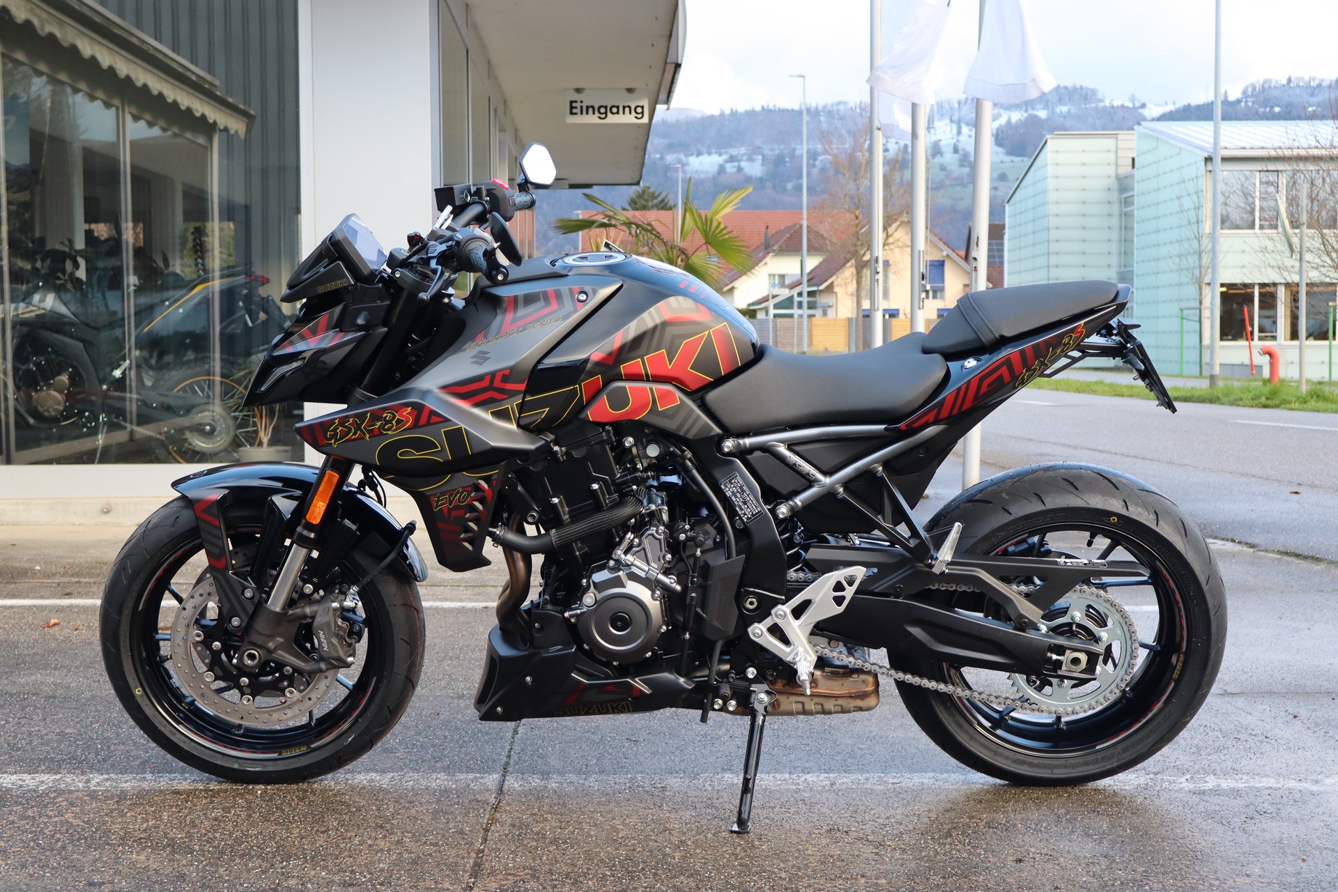 SUZUKI GSX 8 S BLACK EVO ABS / TCS-image-3