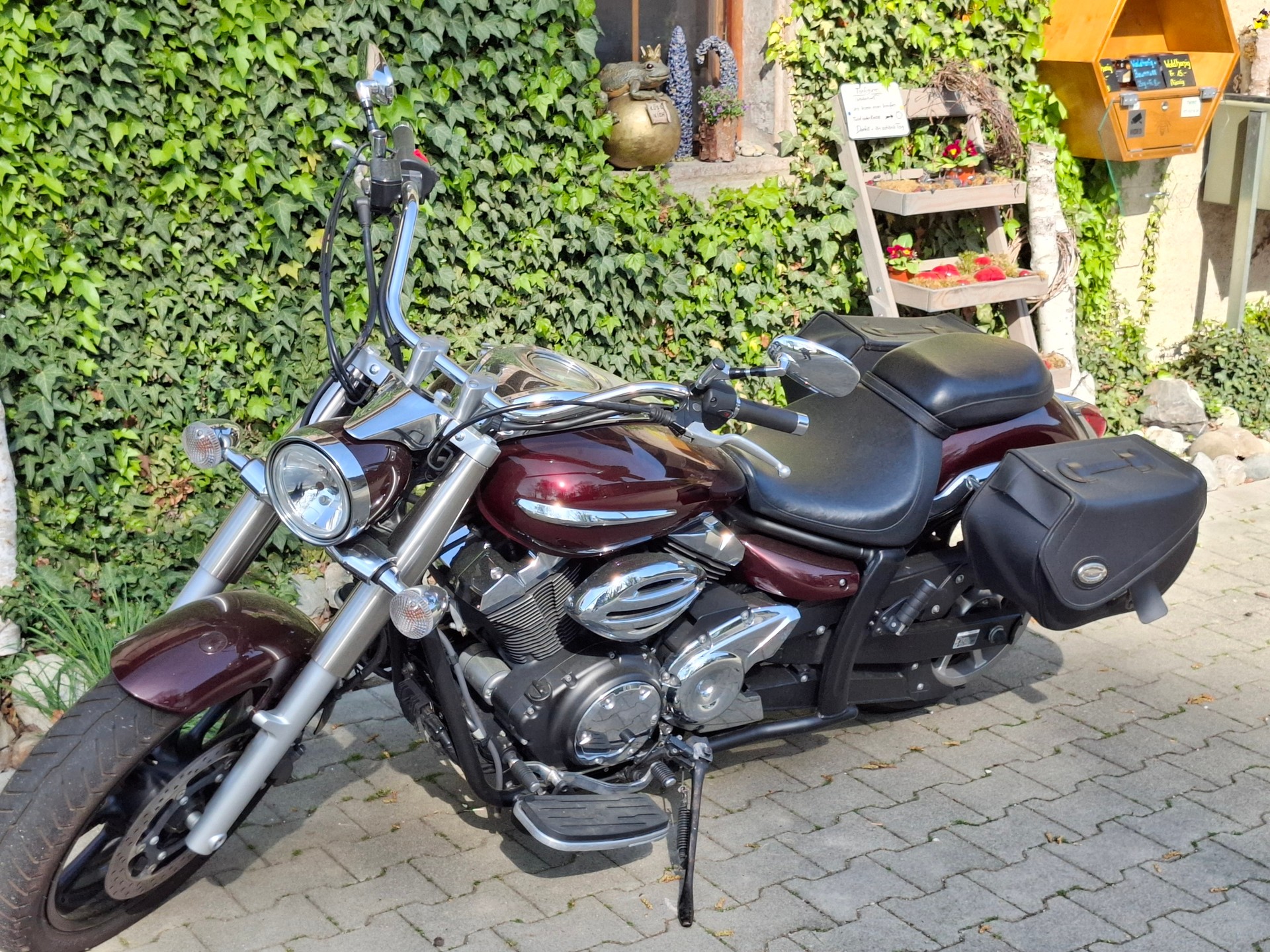 YAMAHA XVS 950 A Midnight Star