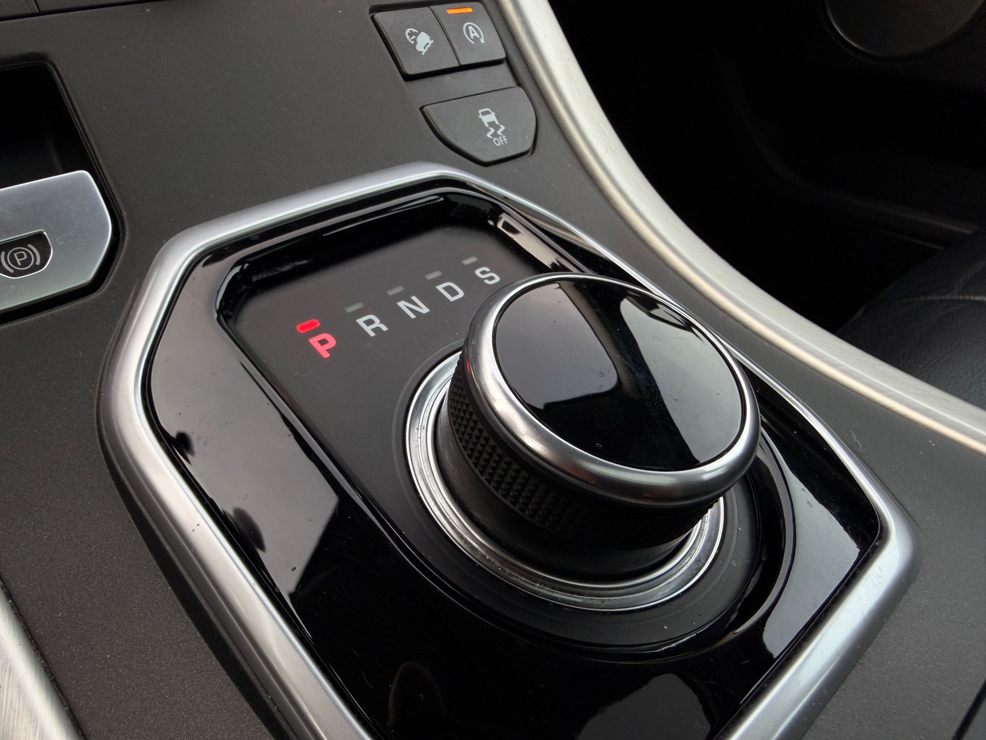 LAND ROVER Range Rover Evoque 2.0 Si4 SE AT9-image-22