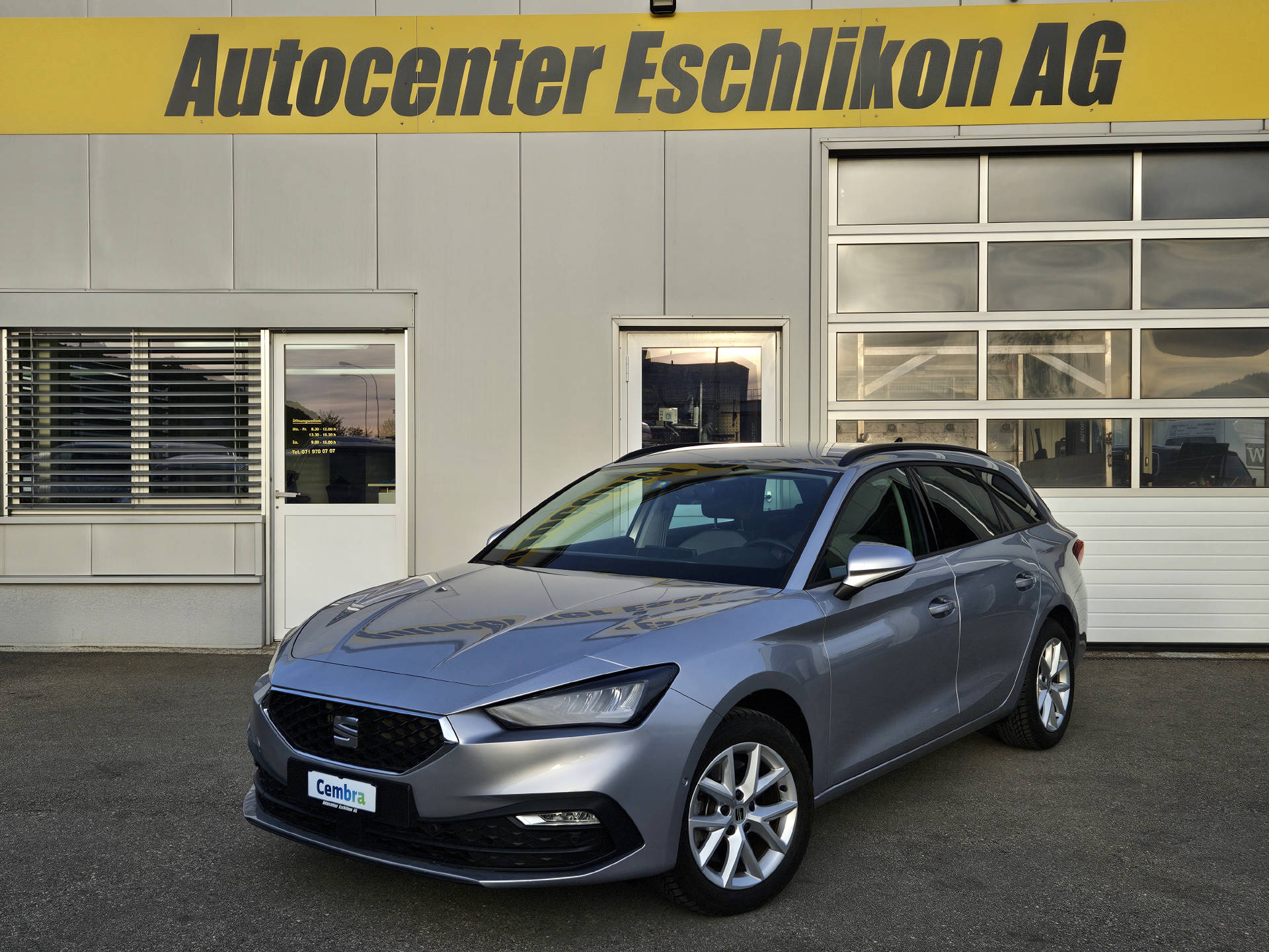 SEAT Leon ST 2.0 TDI Style DSG* Navi * Abstandsregeltempomat ACC *