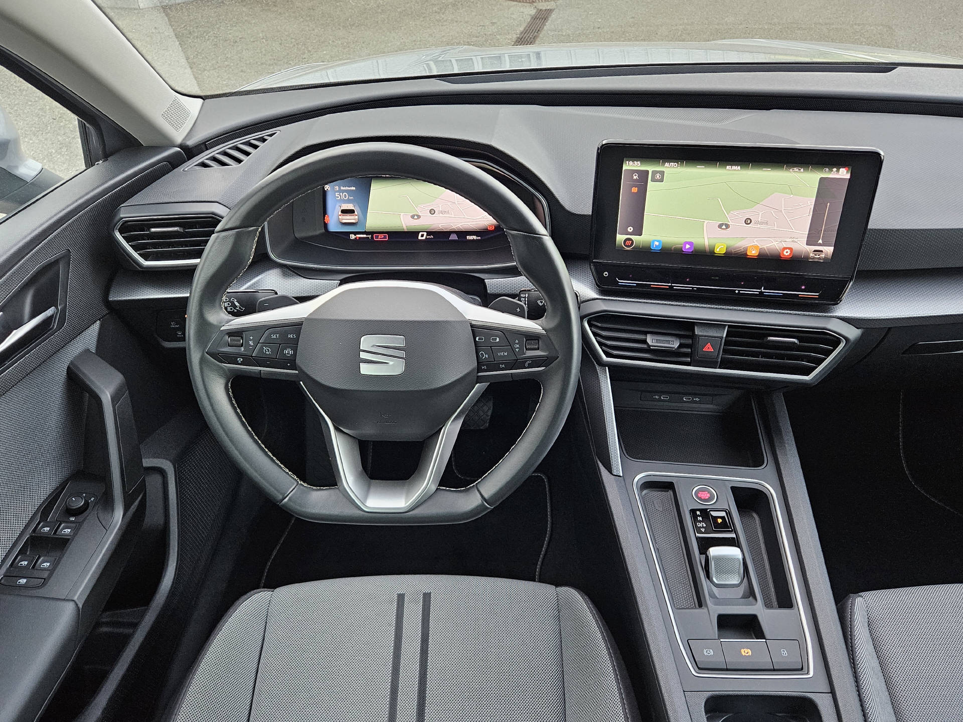 SEAT Leon ST 2.0 TDI Style DSG* Navi * Abstandsregeltempomat ACC *-image-9