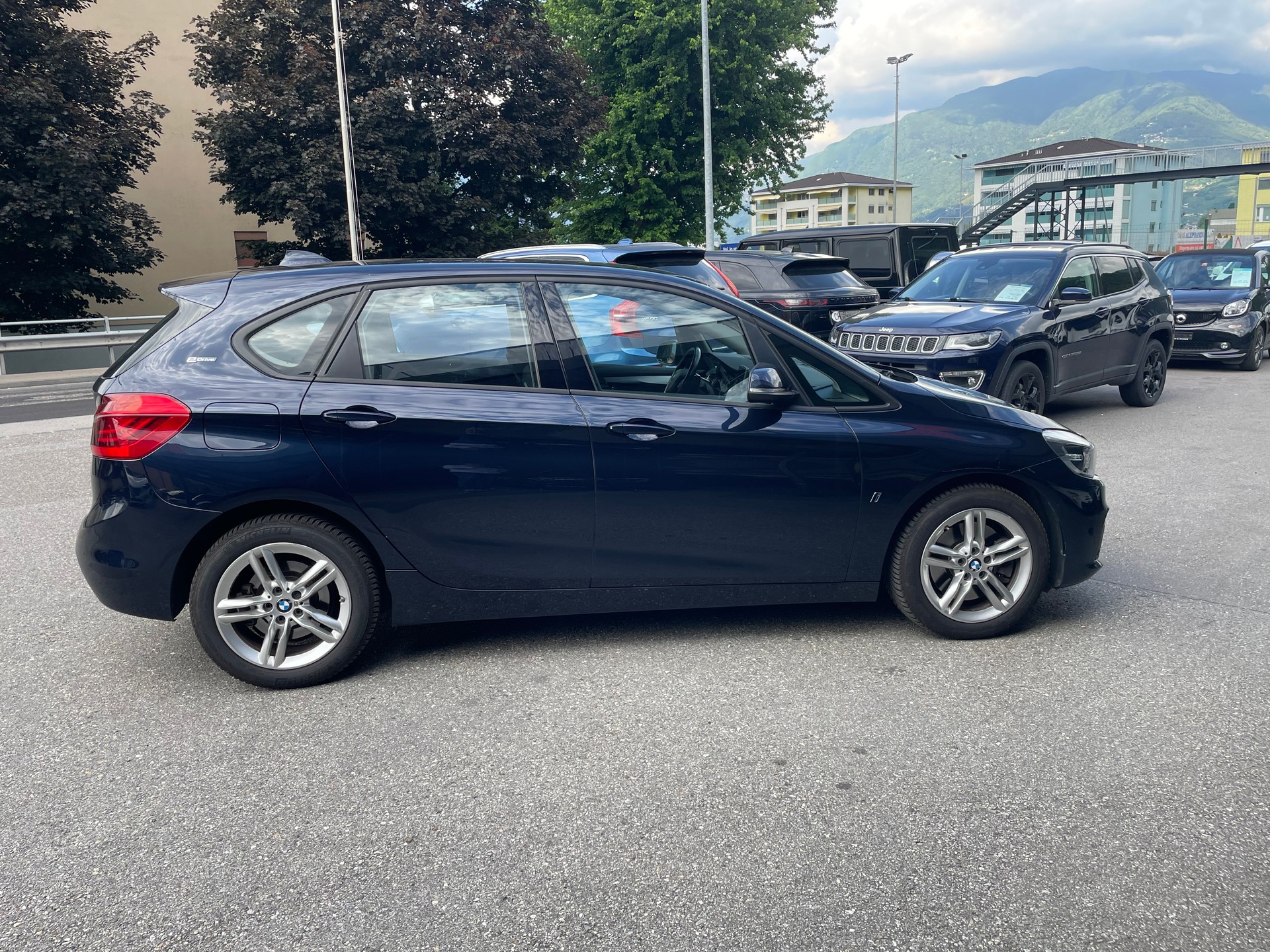 BMW 225xe iPerformance Active Tourer Steptronic-image-9
