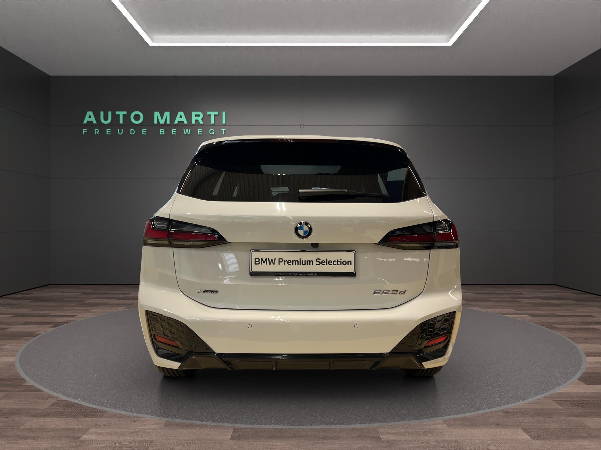 BMW 223d xDrive Active Tourer M Sport-showroom-element-2