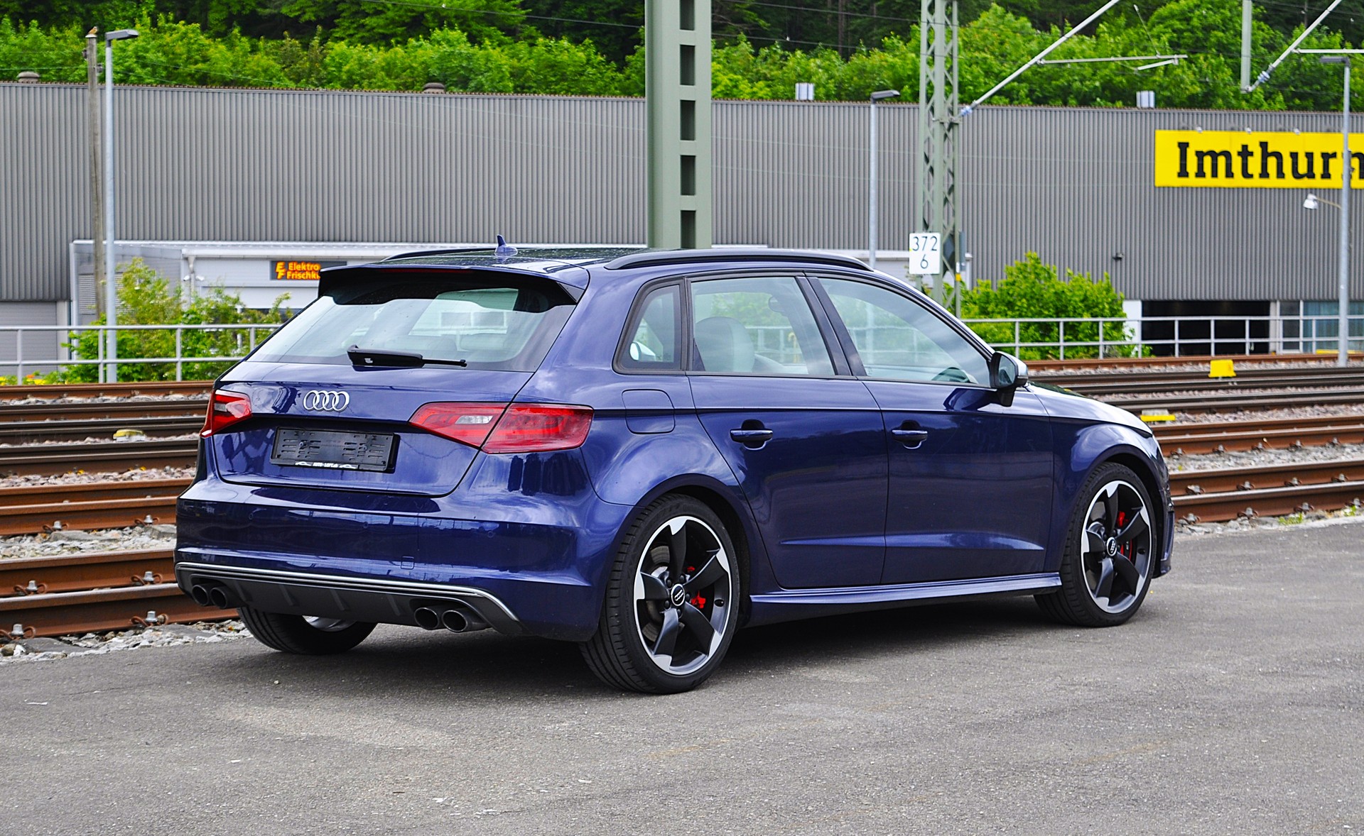 AUDI S3 Sportback 2.0 TFSI quattro S-tronic-image-5