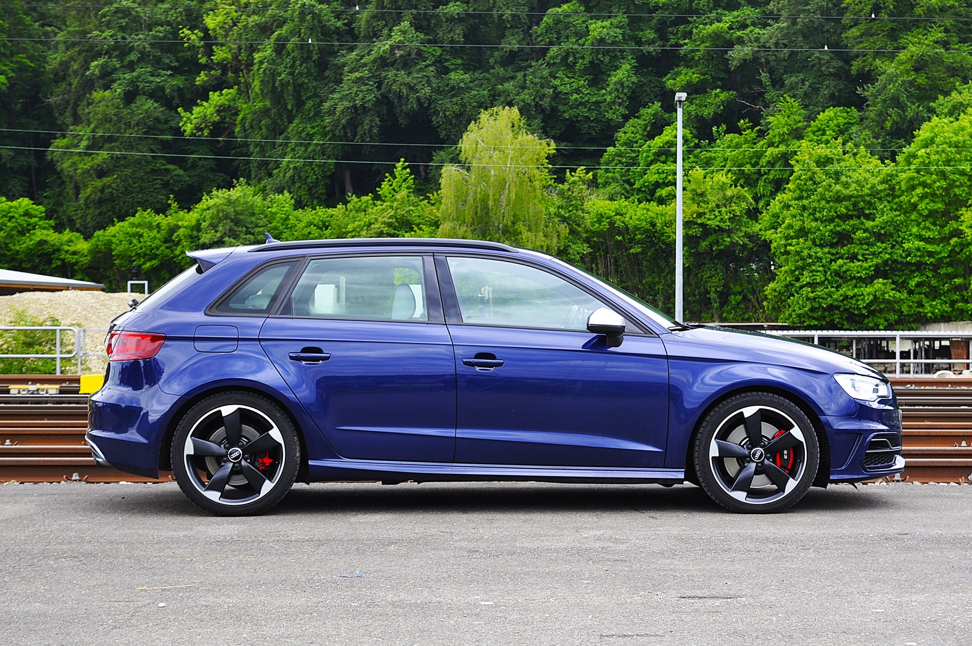 AUDI S3 Sportback 2.0 TFSI quattro S-tronic-image-4