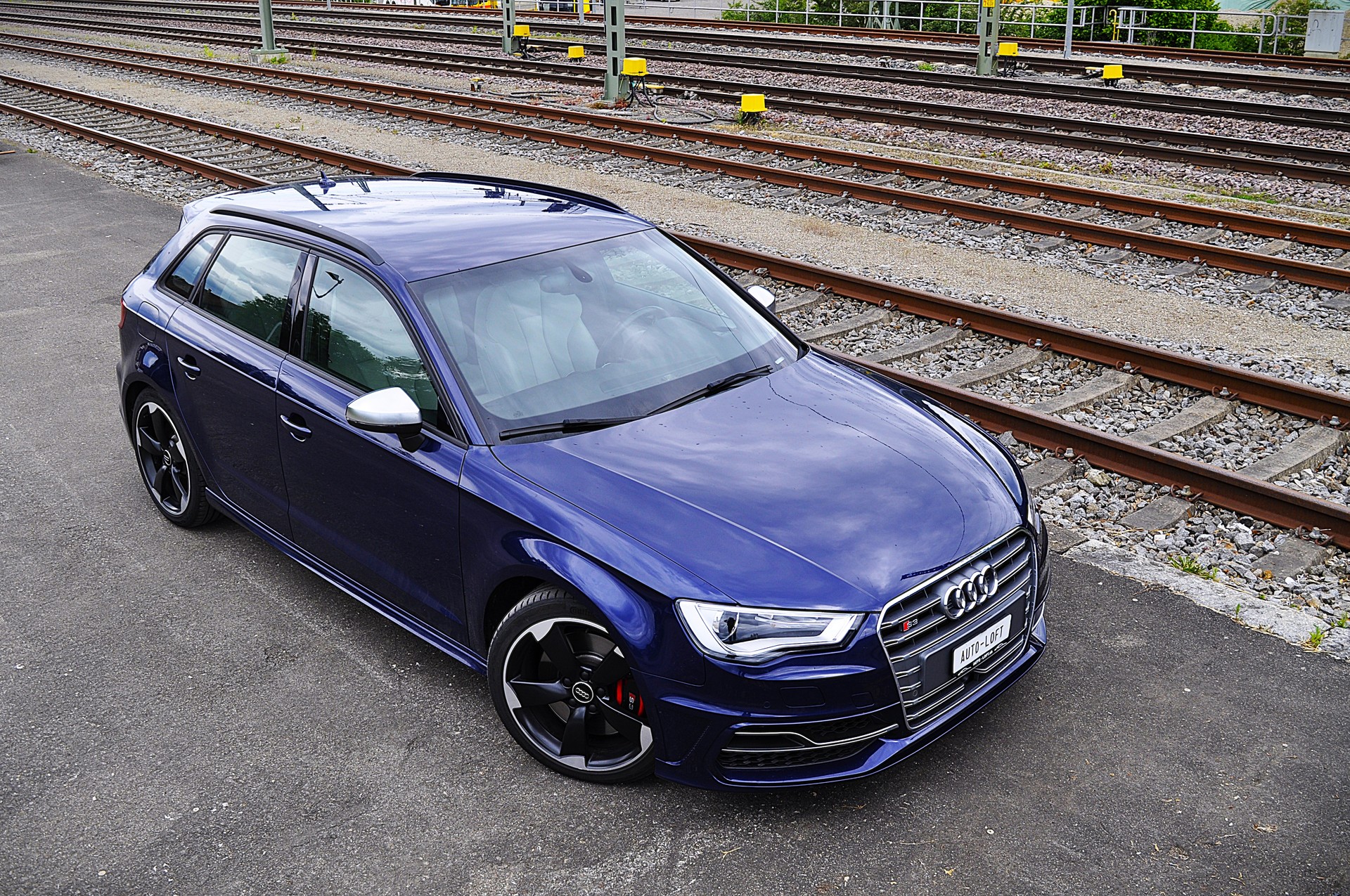 AUDI S3 Sportback 2.0 TFSI quattro S-tronic-image-15