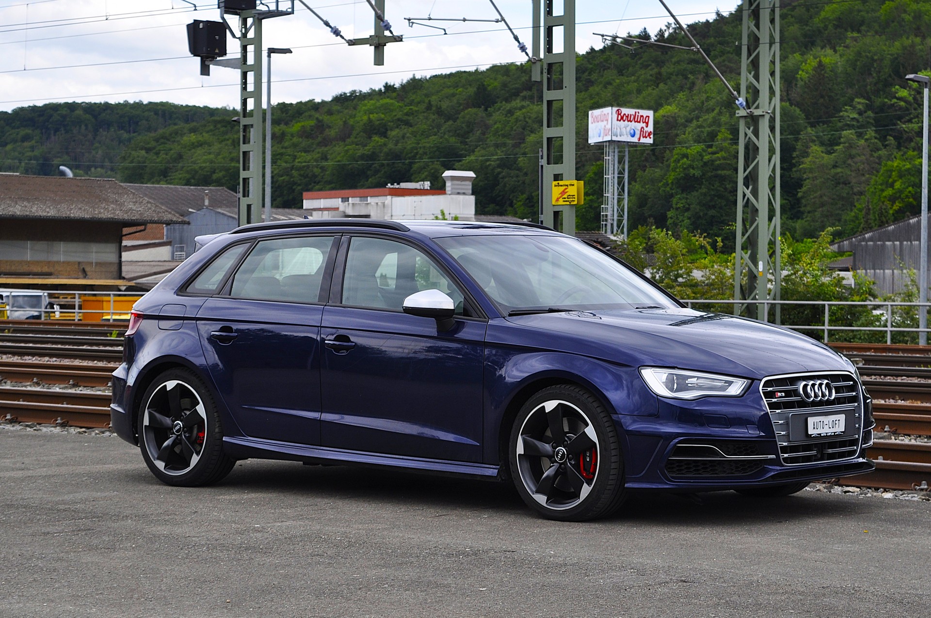 AUDI S3 Sportback 2.0 TFSI quattro S-tronic-image-3