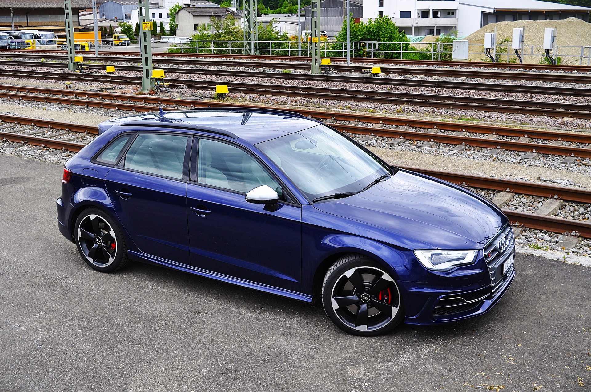 AUDI S3 Sportback 2.0 TFSI quattro S-tronic-image-8