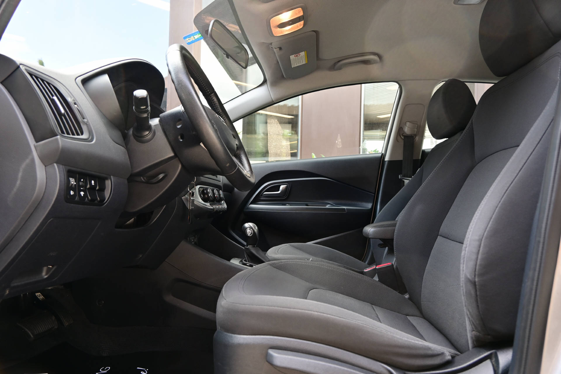 KIA Rio 1.4 CVVT Trend-image-10