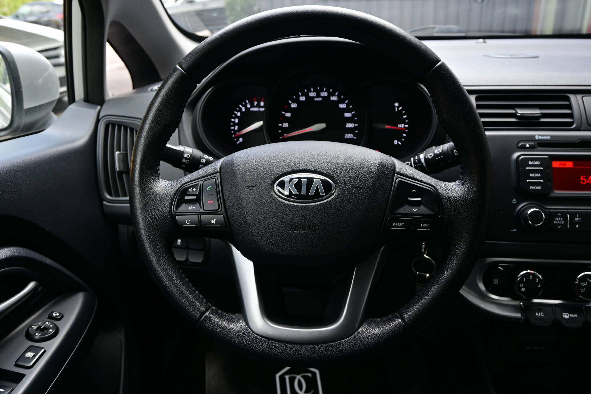 KIA Rio 1.4 CVVT Trend-image-12