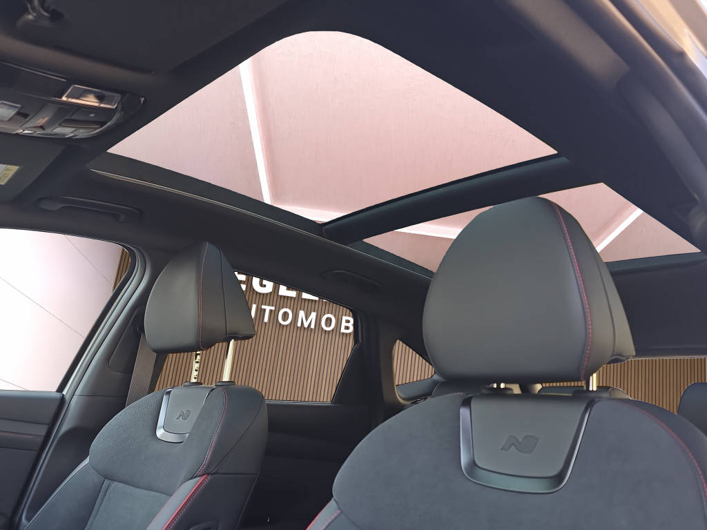 HYUNDAI Tucson 1.6 T-GDi PHEV N-Line LUX Pack 4WD-image-12