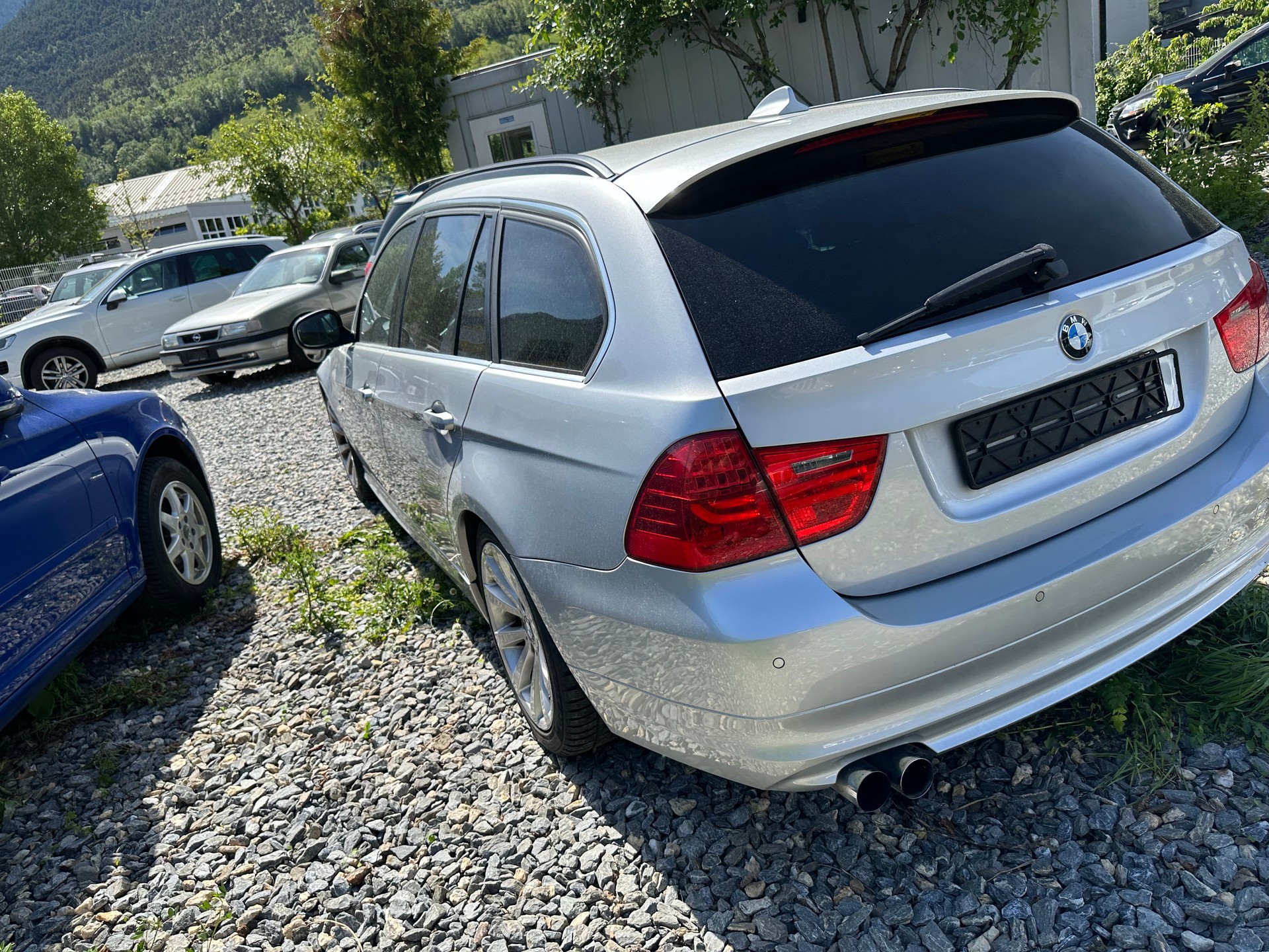 BMW 325i xDrive Touring Steptronic-image-9